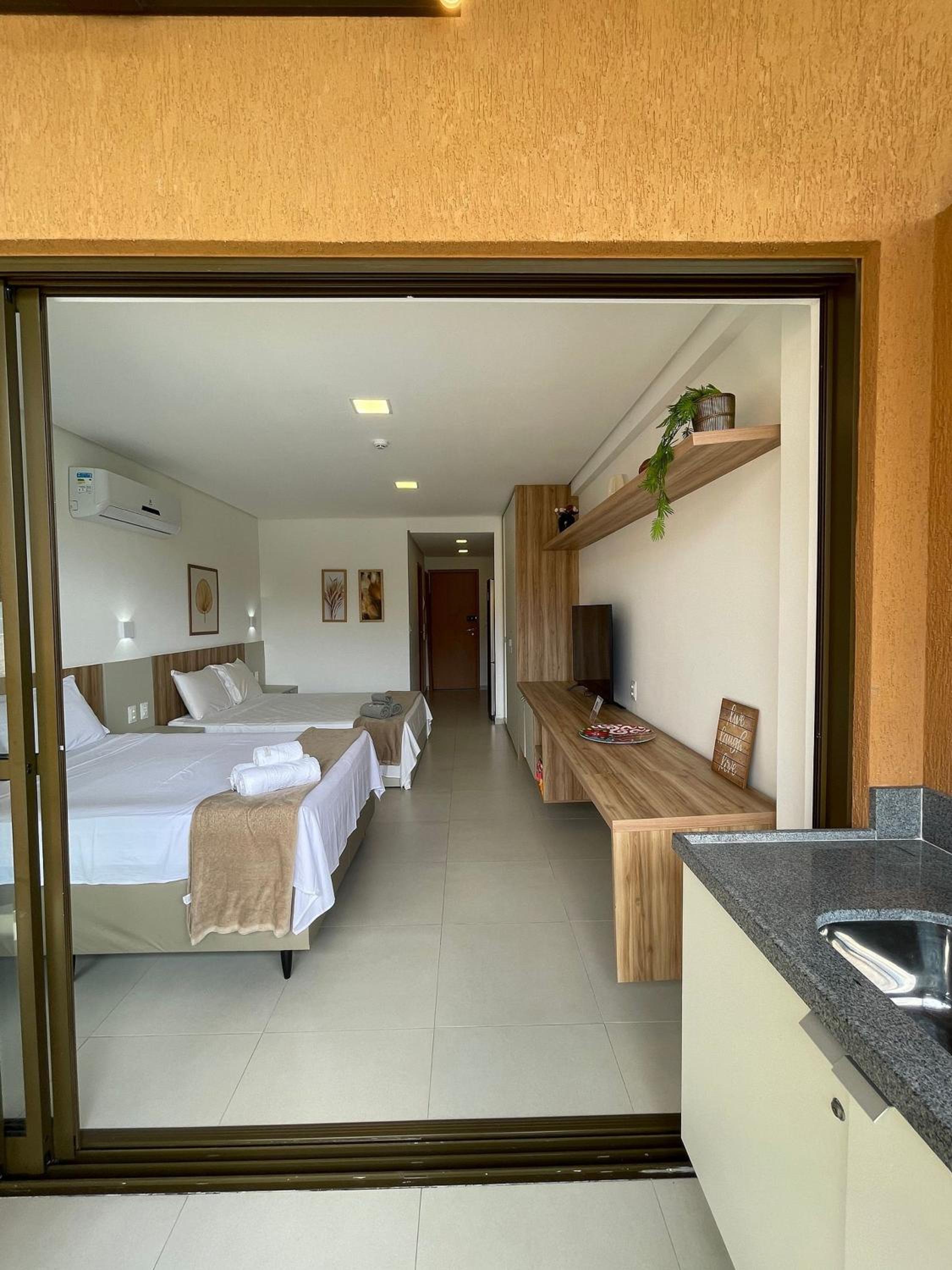 Flats, Apartamentos e Bangalôs na Praia dos Carneiros, ao lado da Igrejinha de São Benedito