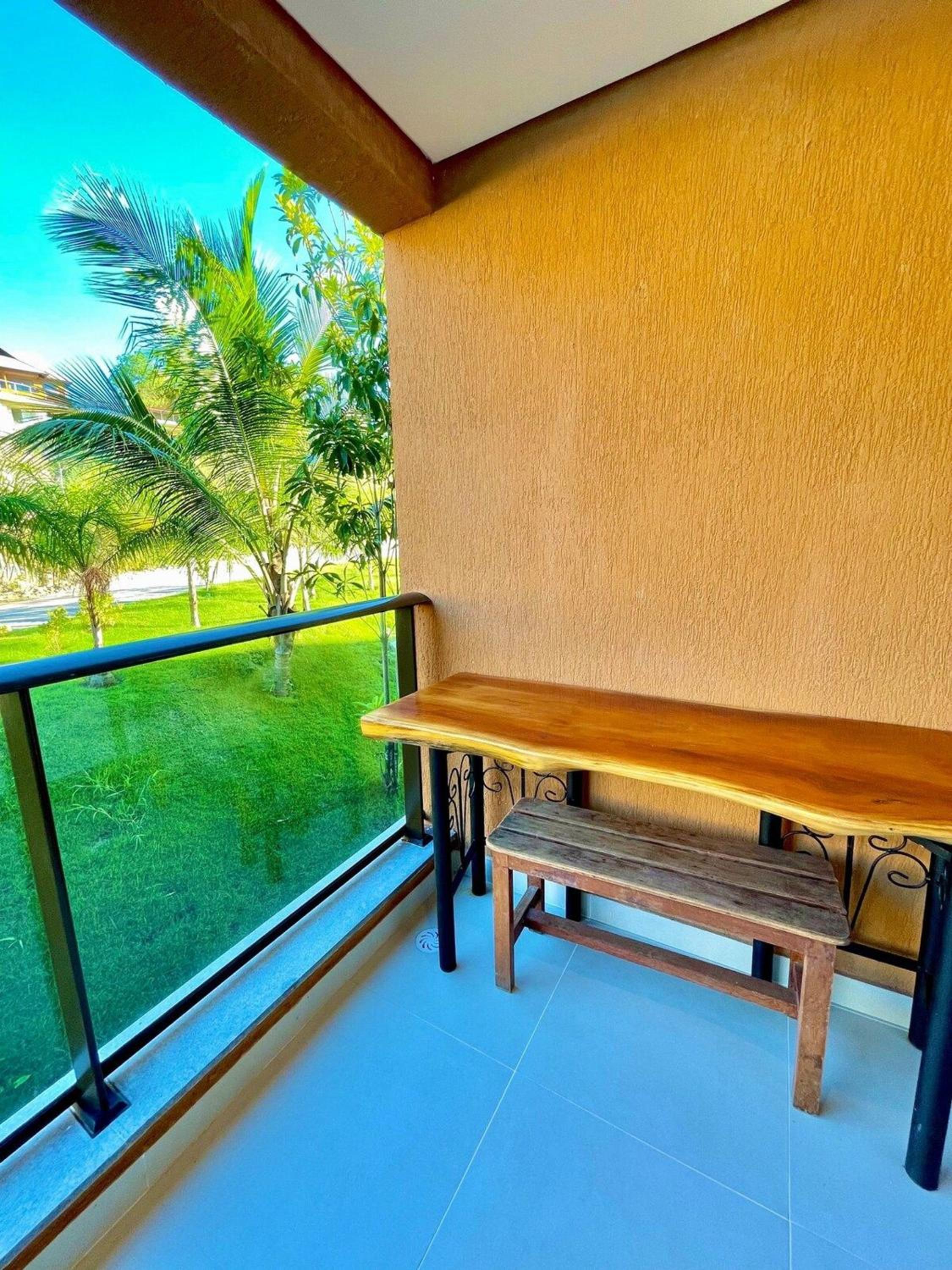 Flats, Apartamentos e Bangalôs na Praia dos Carneiros, ao lado da Igrejinha de São Benedito