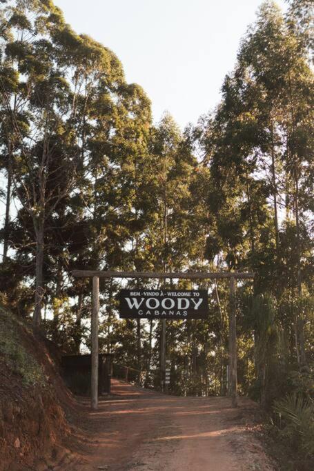 Woody Cabanas