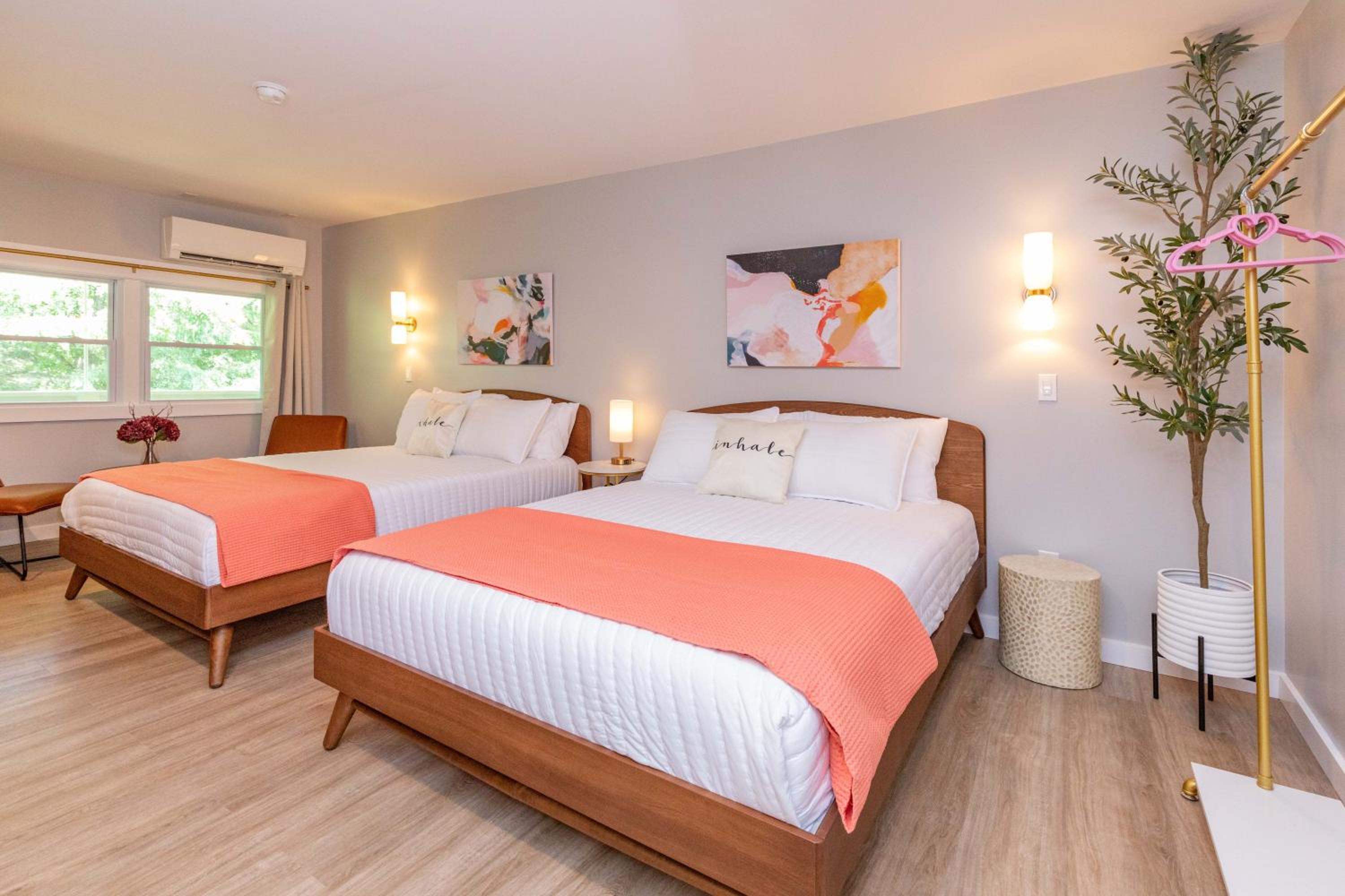 Dogwood Boutique Motel view 5