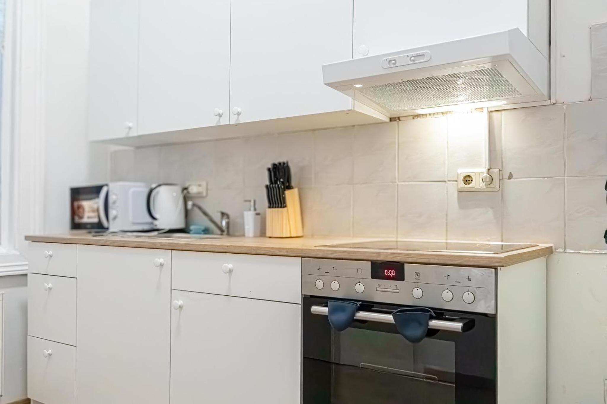 Comfortable 2BR Apt for 5, Near Wiener Stadthalle