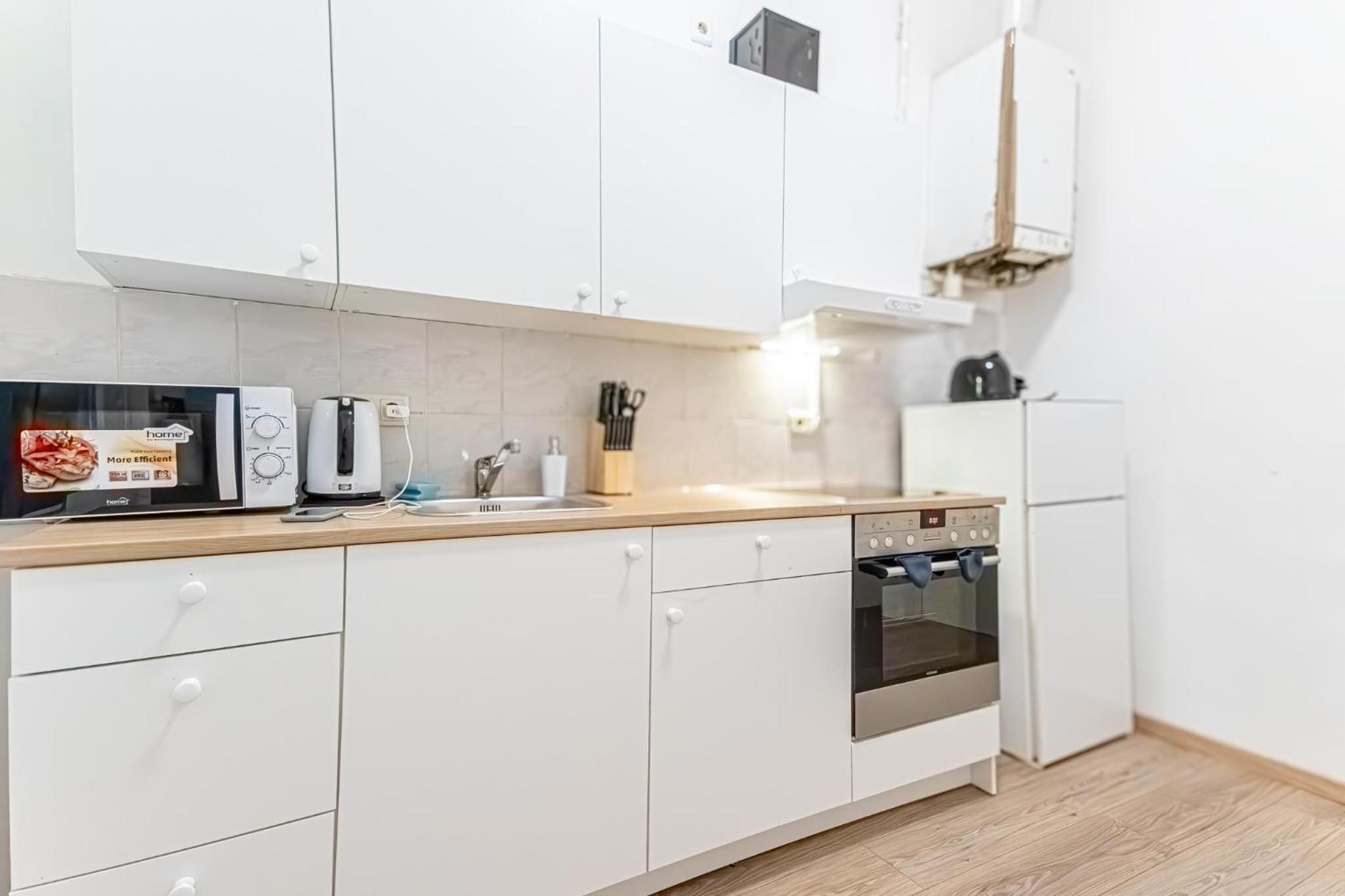 Comfortable 2BR Apt for 5, Near Wiener Stadthalle