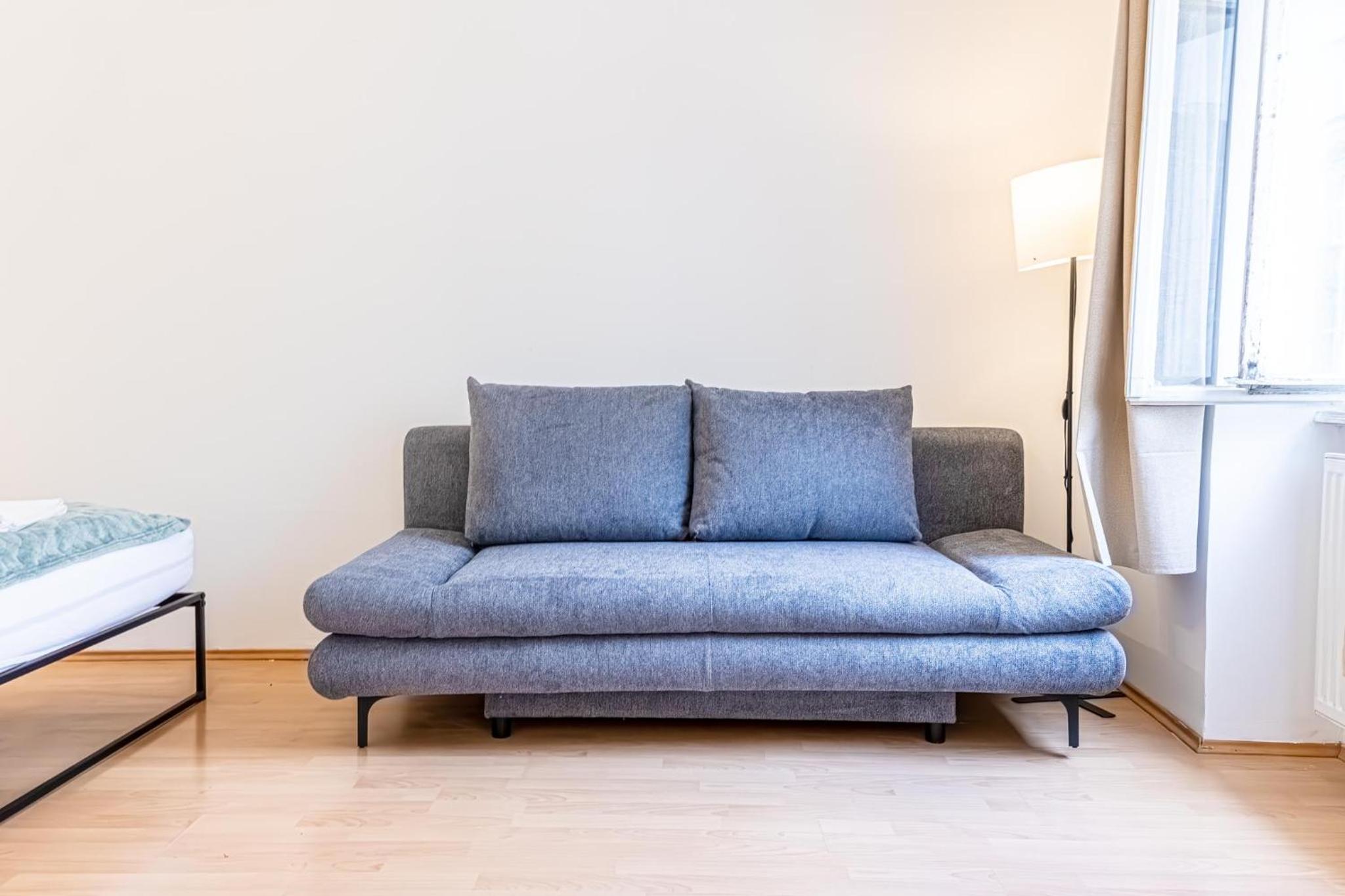 Comfortable 2BR Apt for 5, Near Wiener Stadthalle
