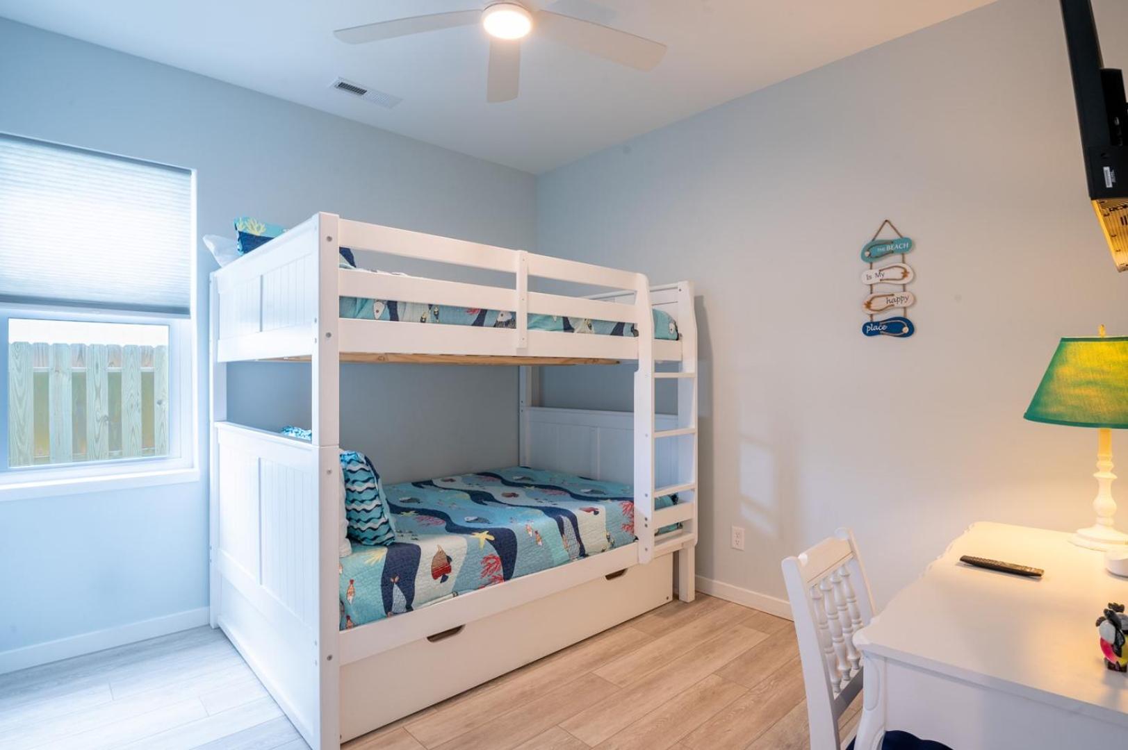 Oceanview and Pet Friendly at Tide and Seek