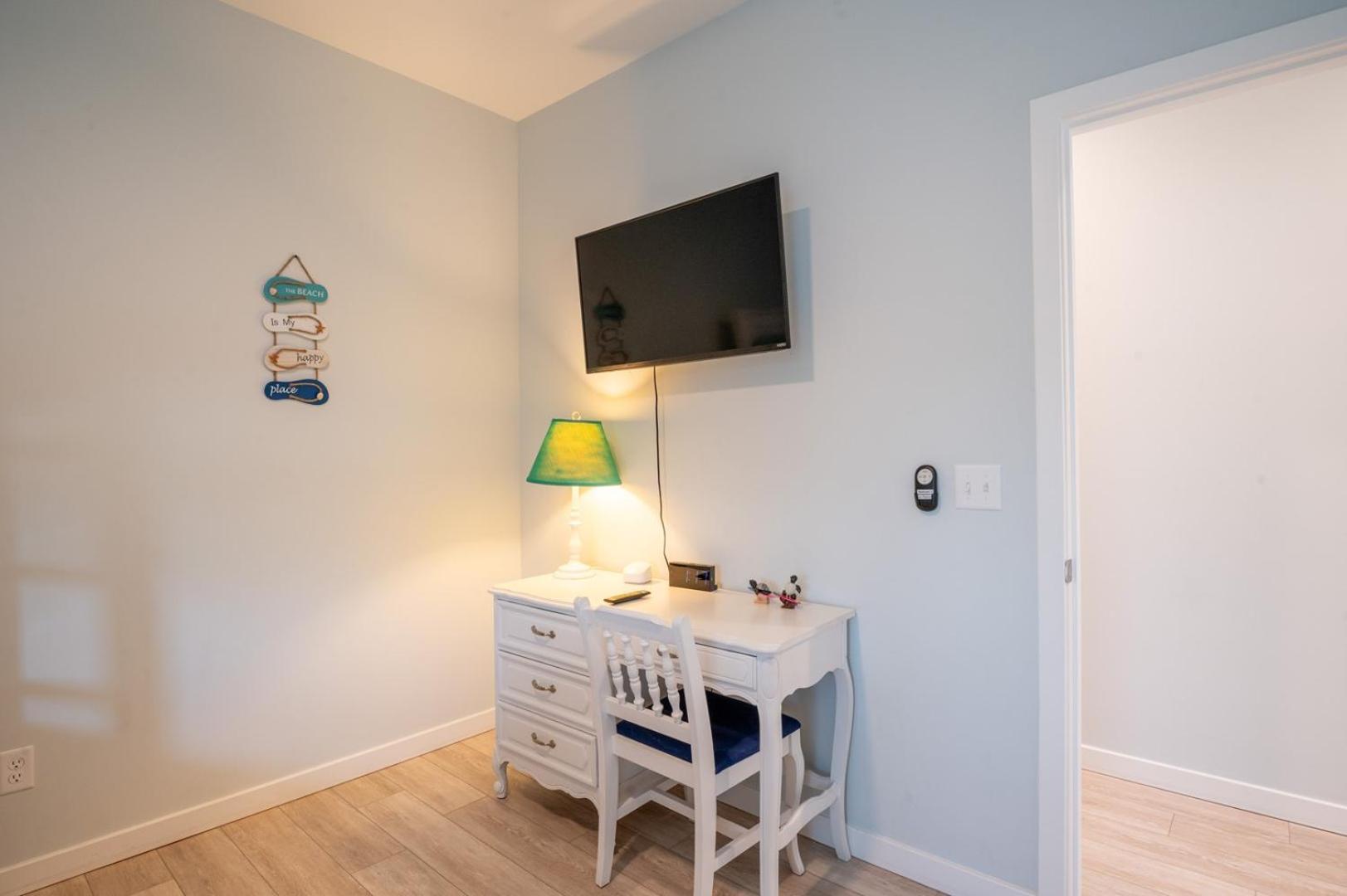Oceanview and Pet Friendly at Tide and Seek