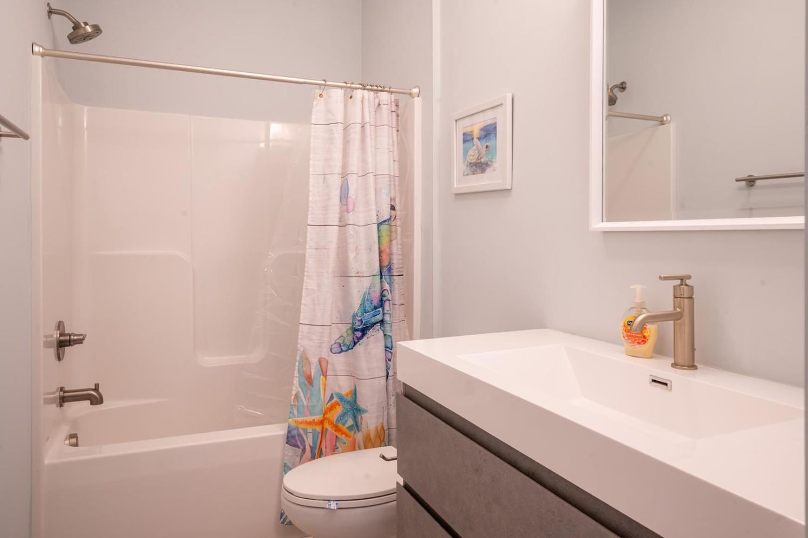 Oceanview and Pet Friendly at Tide and Seek