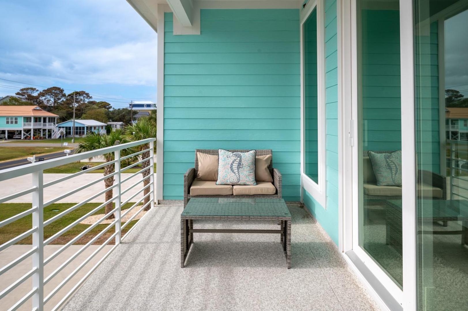 Oceanview and Pet Friendly at Tide and Seek