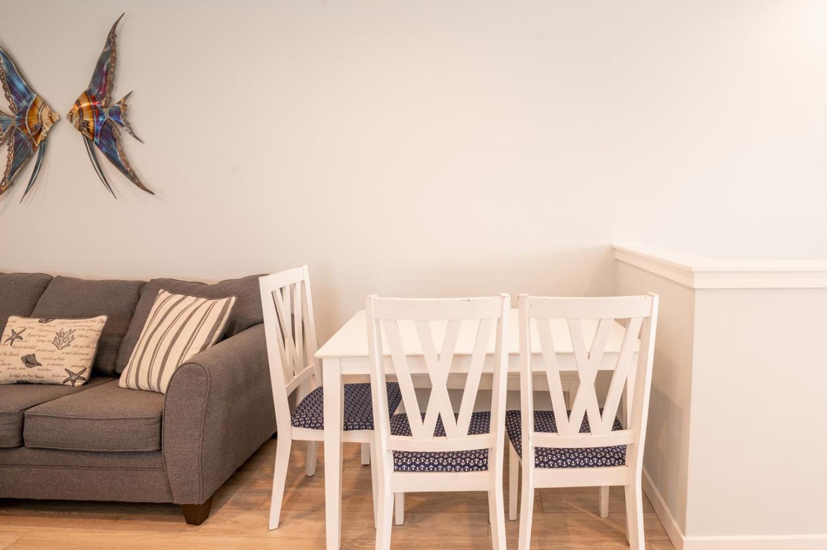 Oceanview and Pet Friendly at Tide and Seek