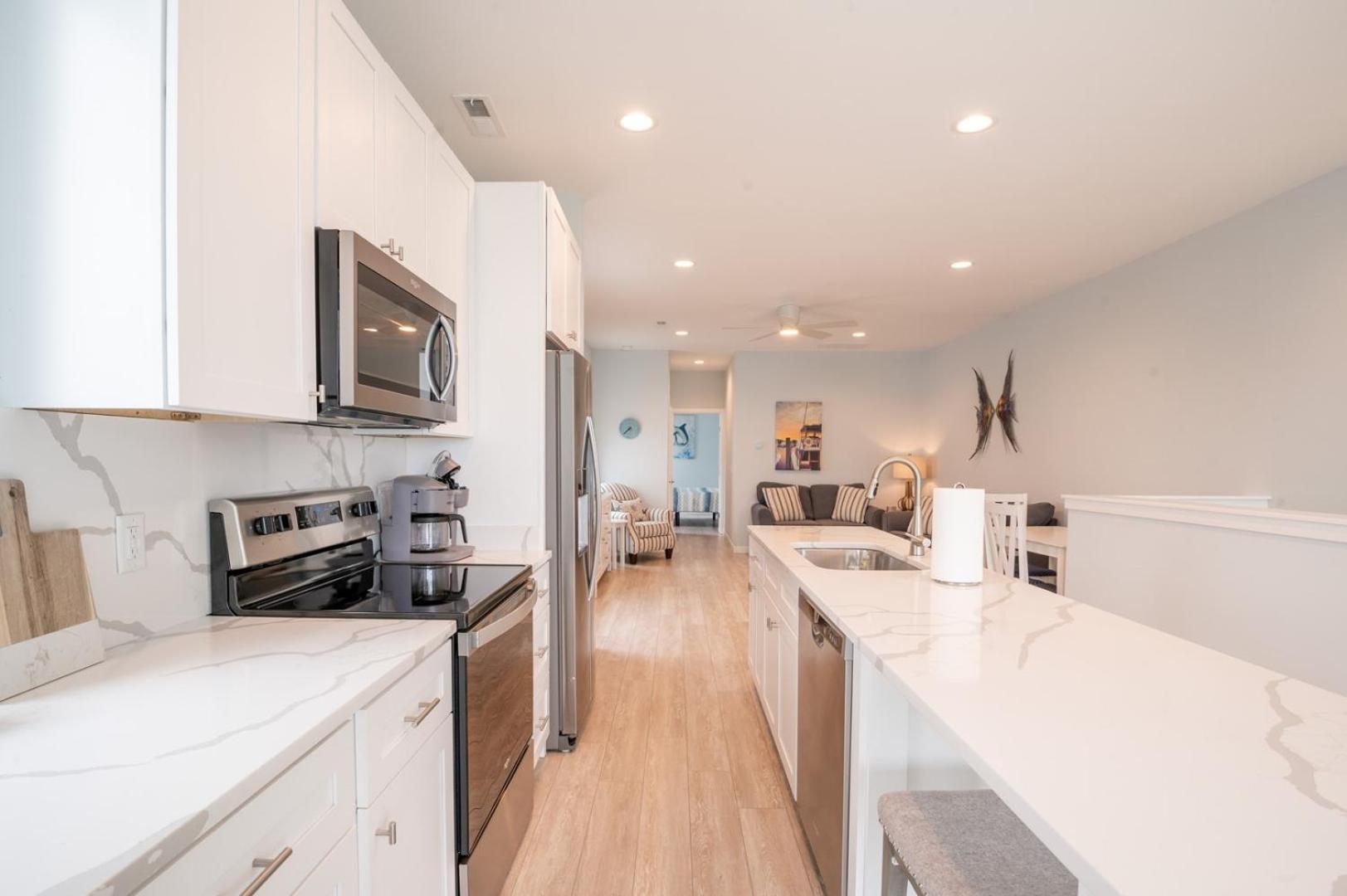 Oceanview and Pet Friendly at Tide and Seek