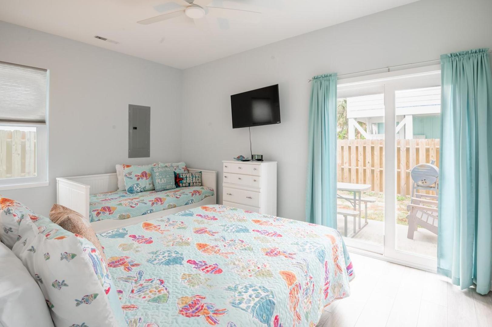 Oceanview and Pet Friendly at Tide and Seek
