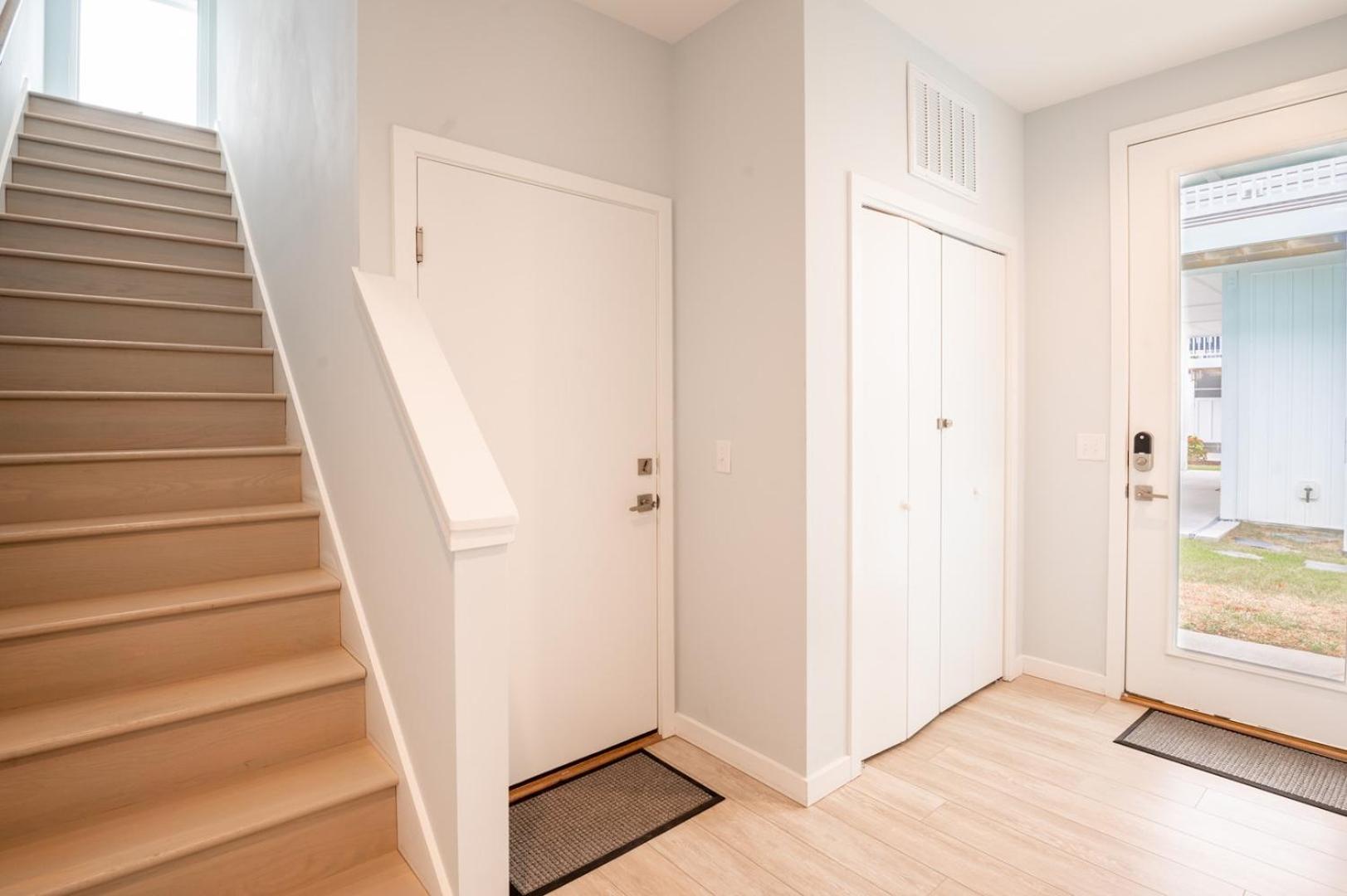 Oceanview and Pet Friendly at Tide and Seek