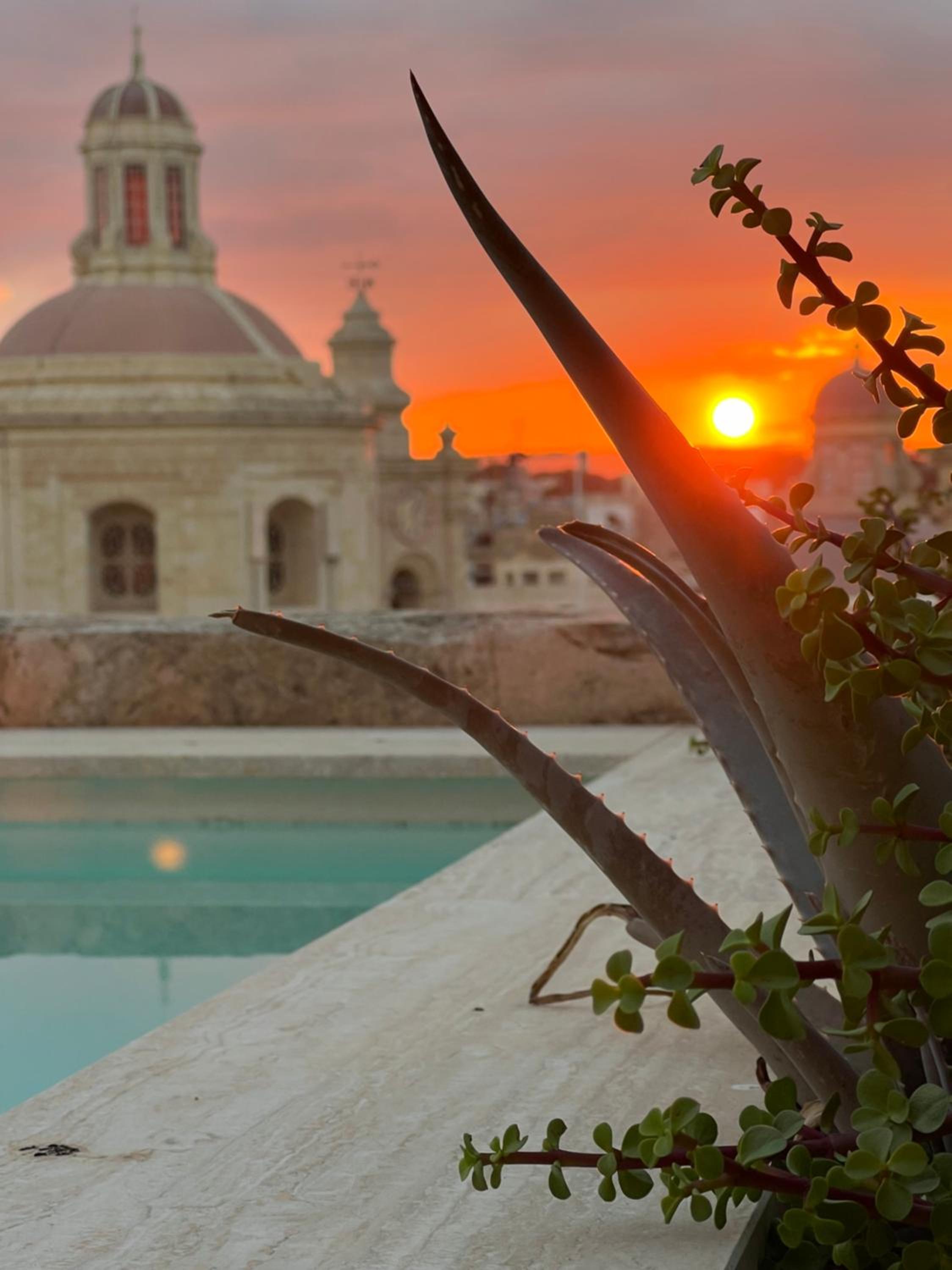 Authentic Maltese Boutique Holiday Home with Rooftop Pool - Moon Townhouse - Iconic Views of Valletta and Grand Harbour photo 3
