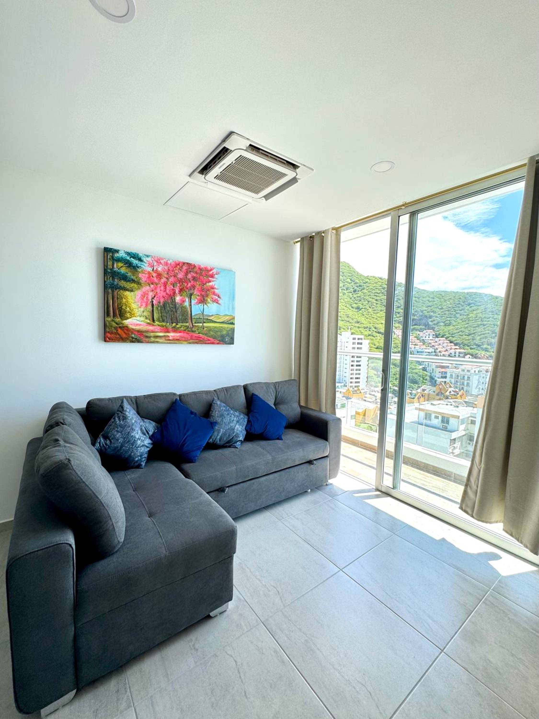 Apartamento con hermosa vista y piscina en Santa Marta