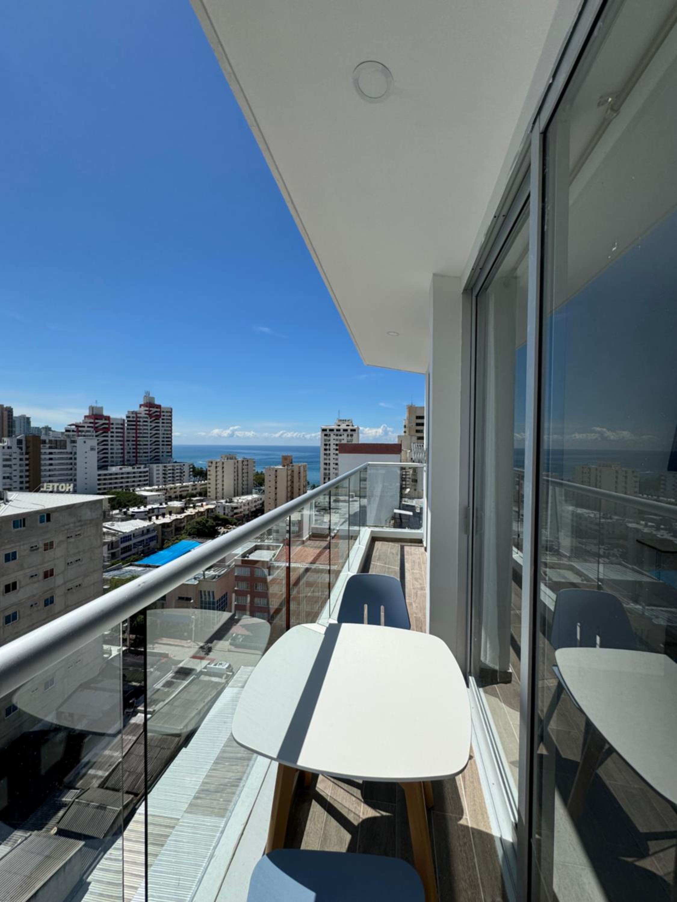 Apartamento con hermosa vista y piscina en Santa Marta
