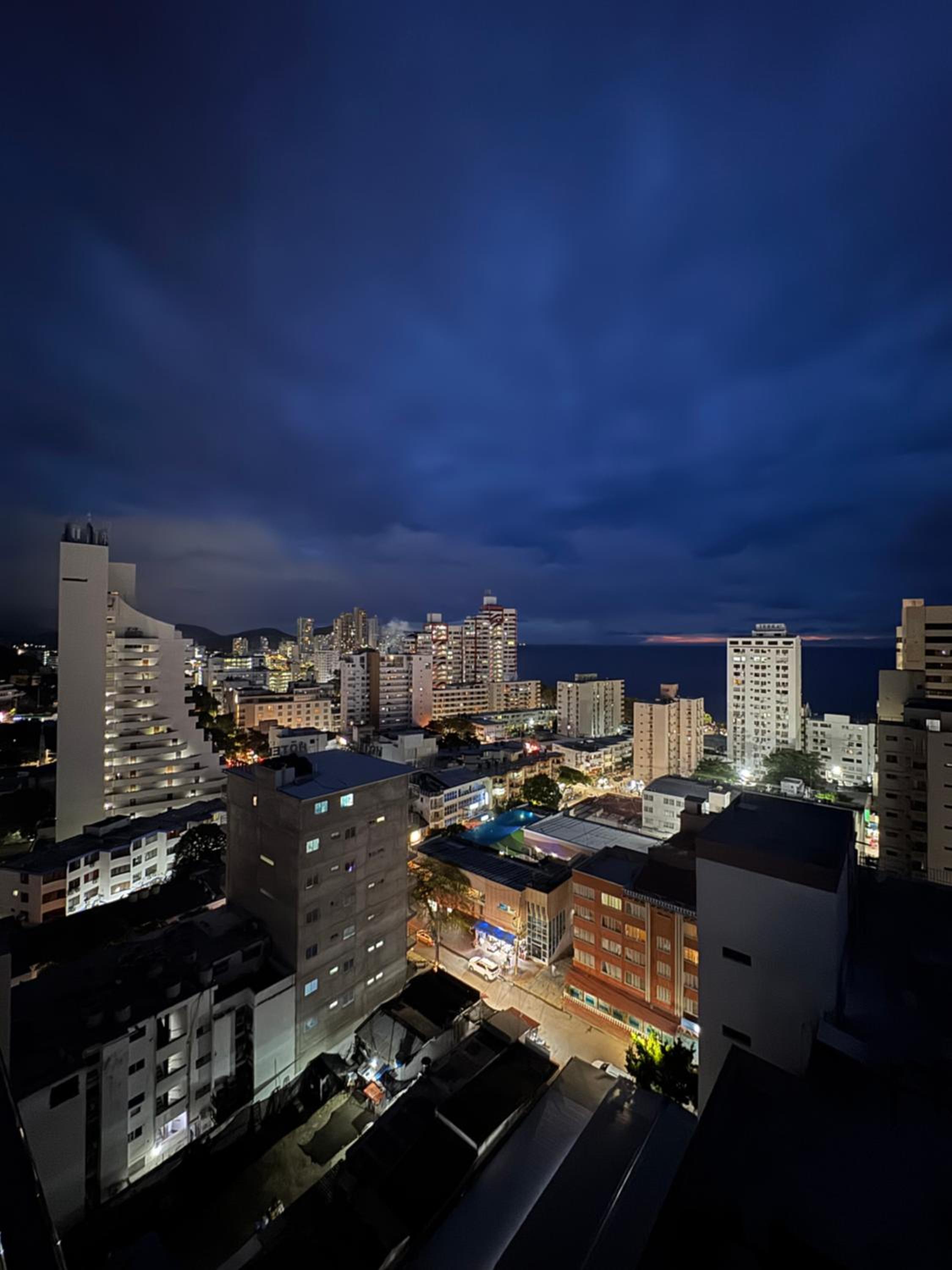 Apartamento con hermosa vista y piscina en Santa Marta