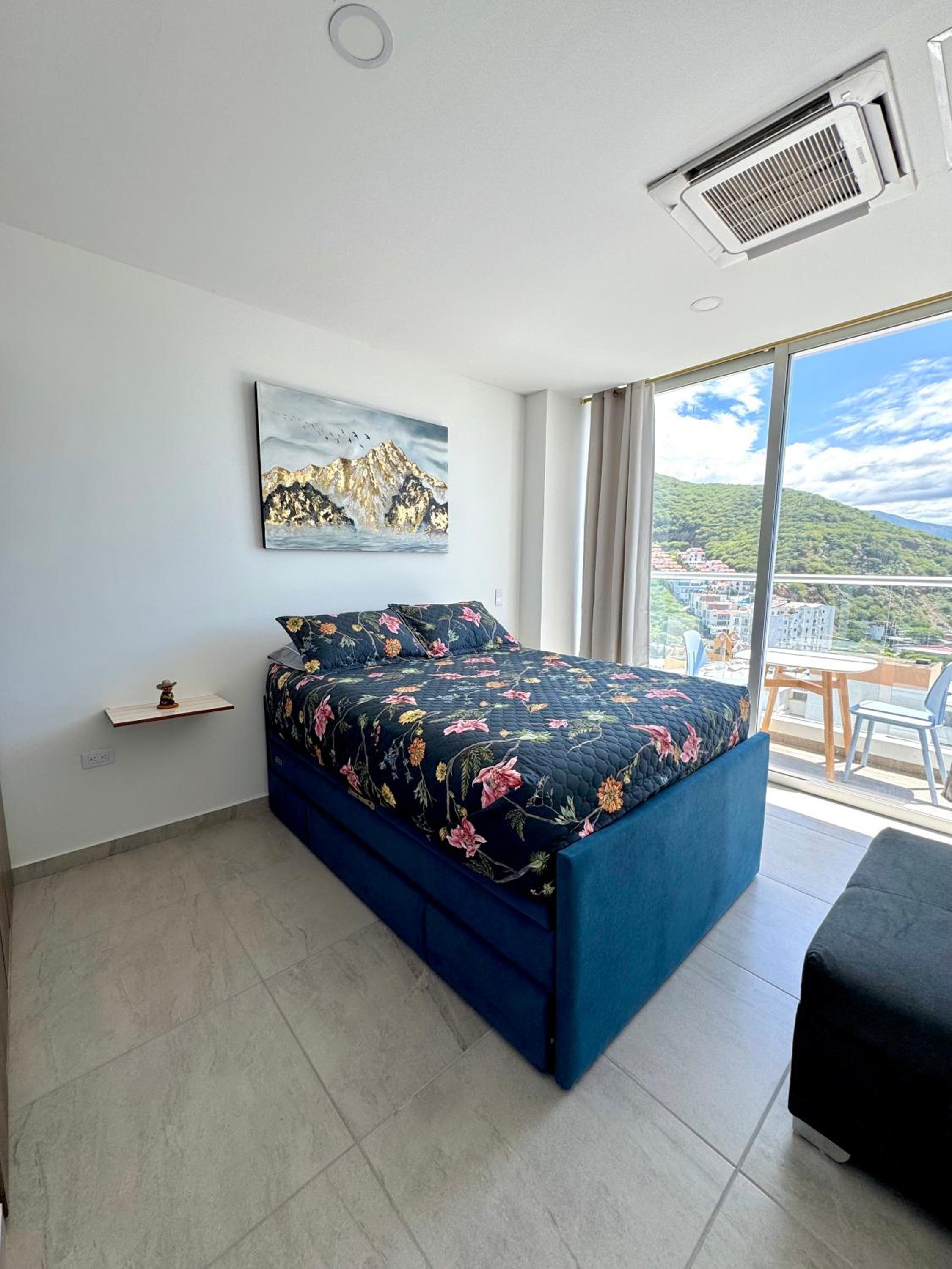 Apartamento con hermosa vista y piscina en Santa Marta