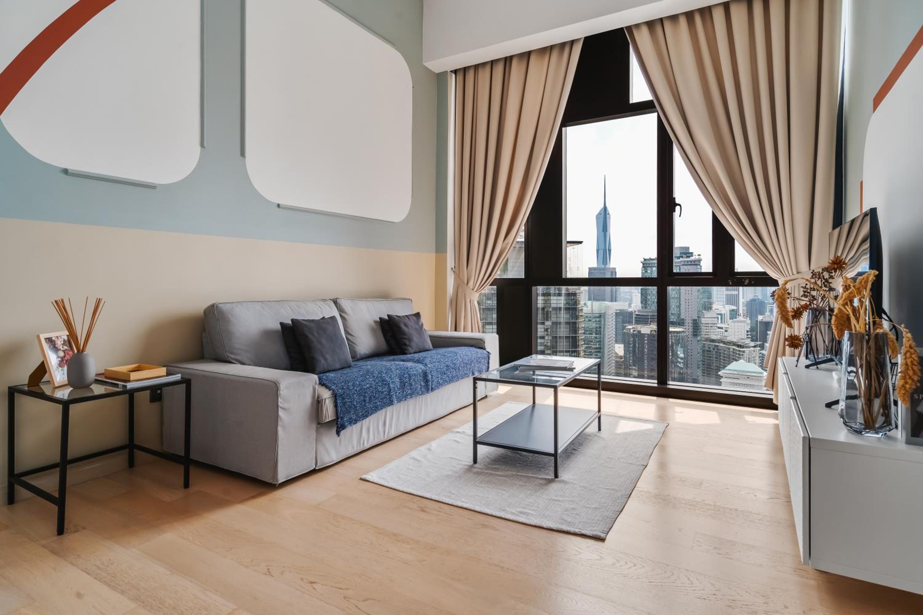 Iconic KLCC Twin Tower View - 2BR Premier Suite