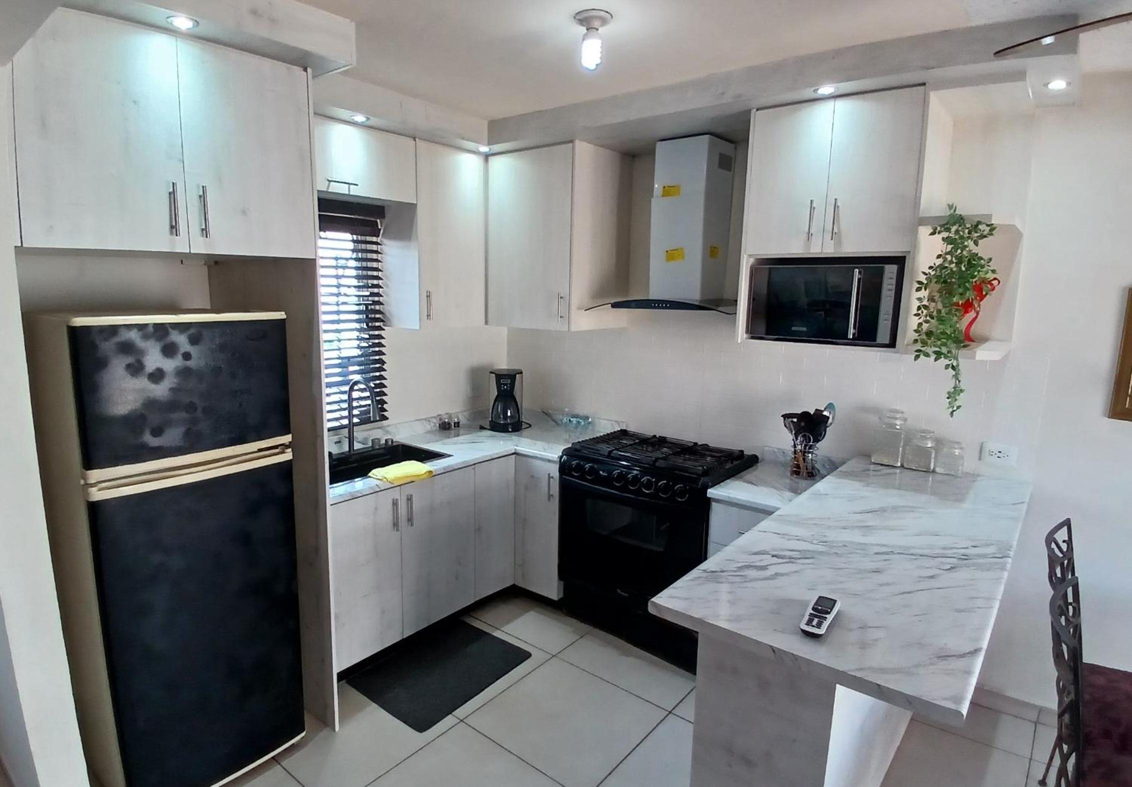 Vivienda completa 2 plantas, y privada con acceso controlado view 4