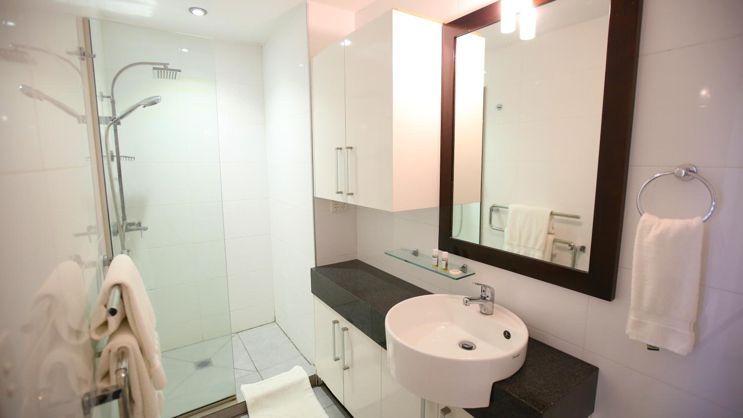Premiere Apartments