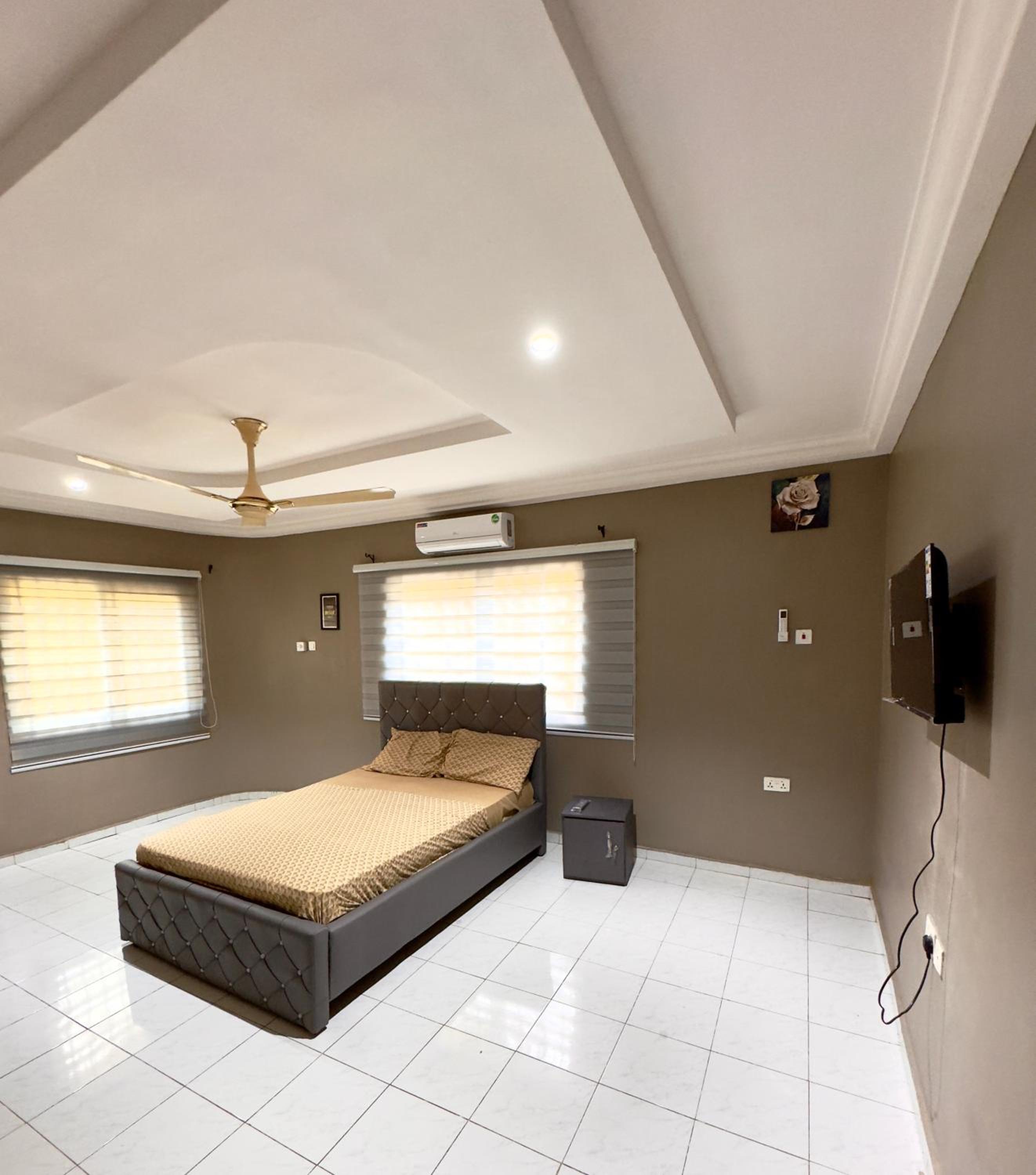 BERG's RESIDENCE view 3