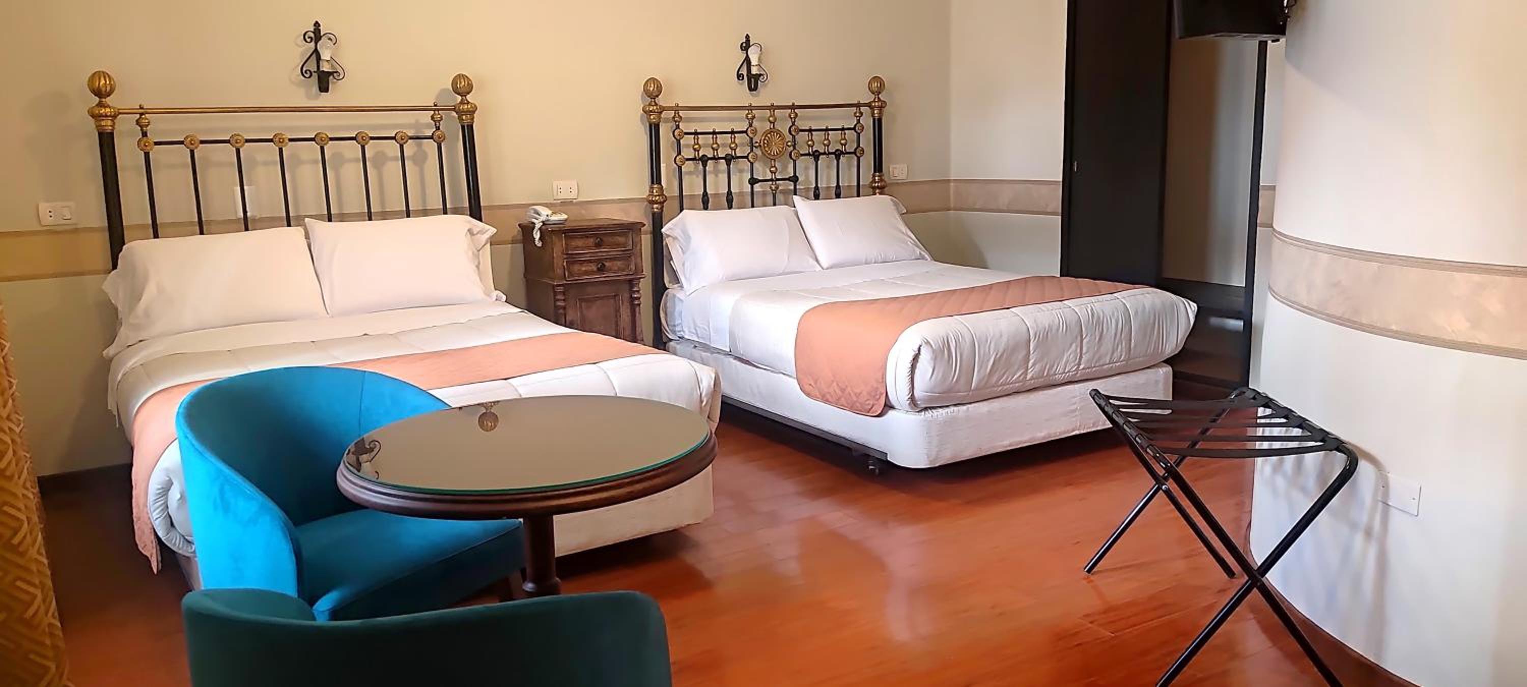 Colonial Hotel Boutique