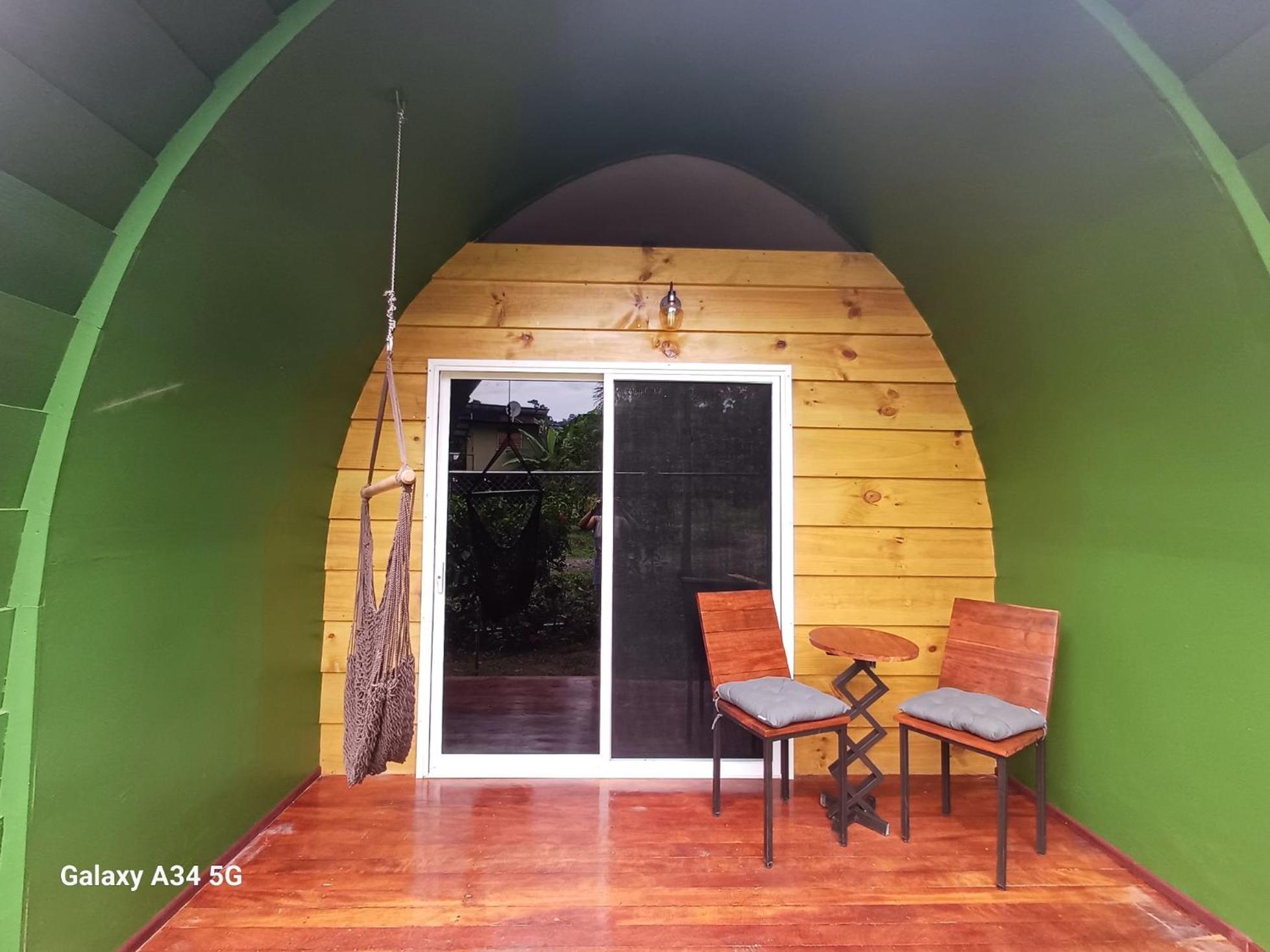 Tiny pod verde