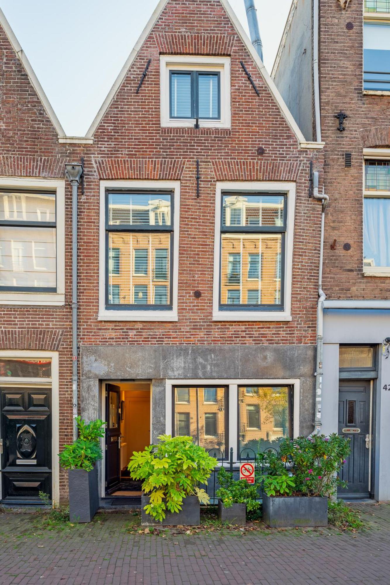 Suite with private bathroom near Vondelpark