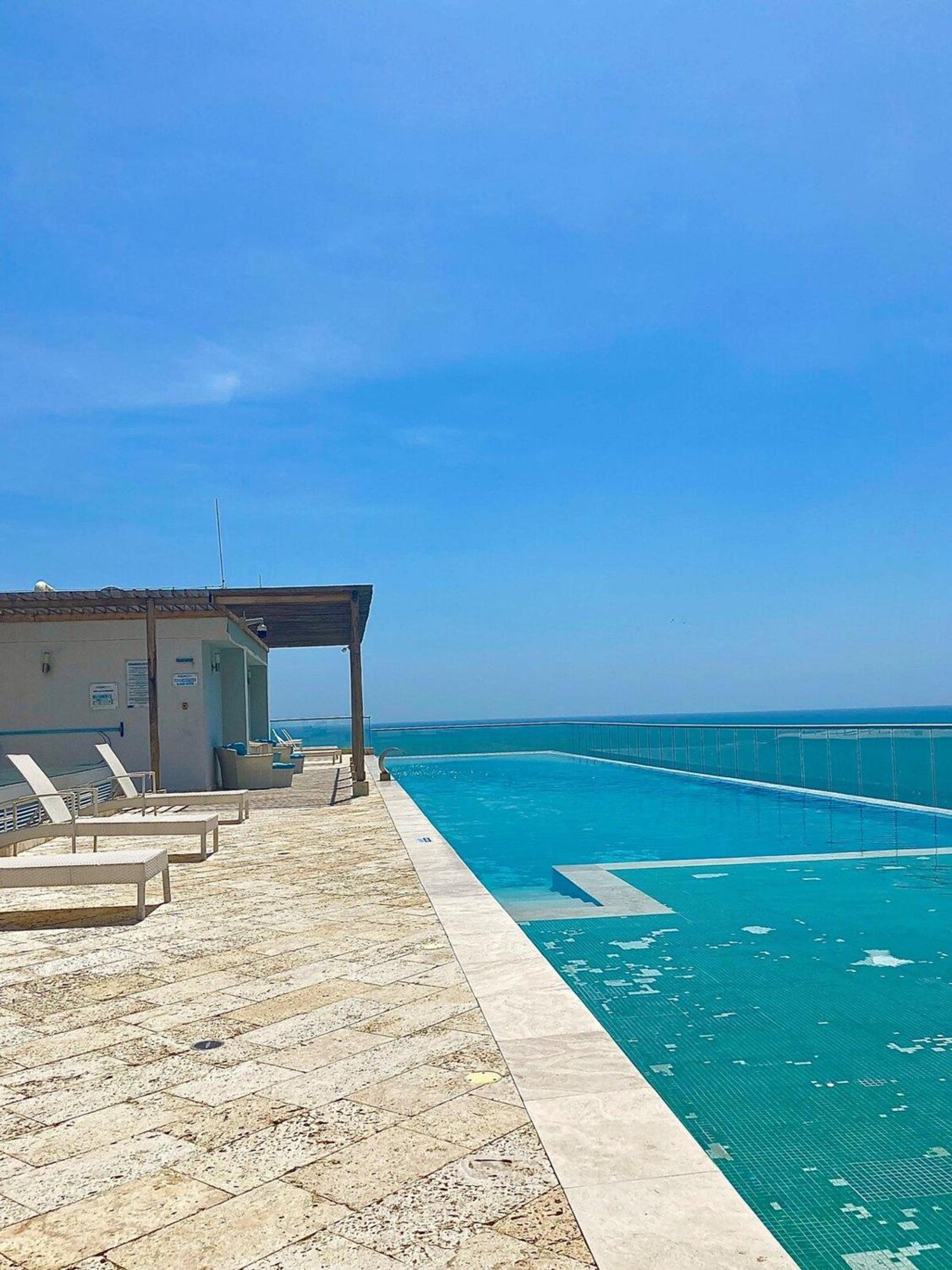 OD805 Acogedor Vista al Mar Piscina Vista Infinita