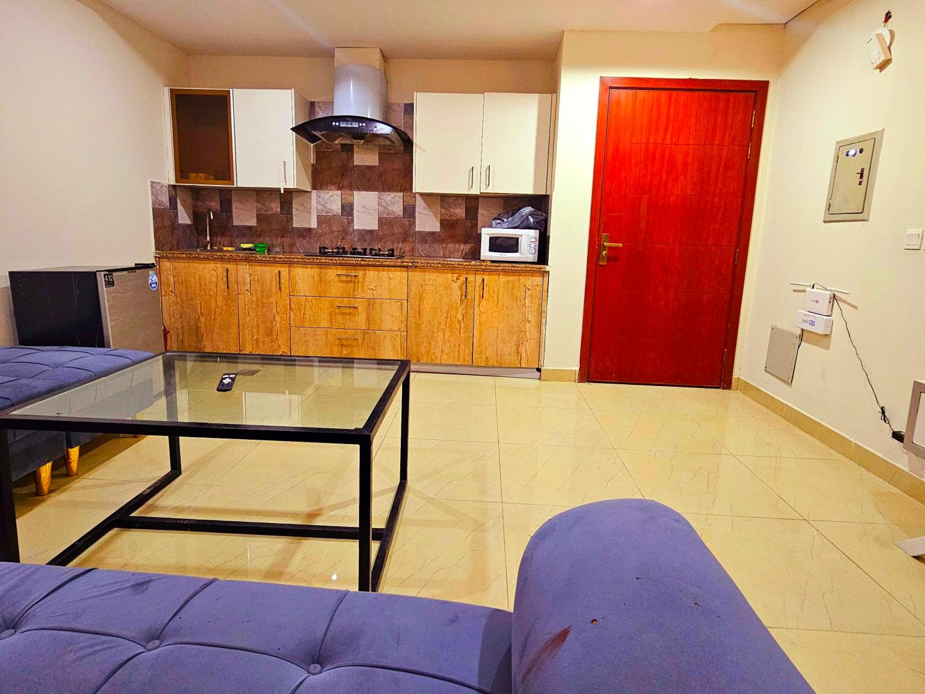 1BHK Lavish and Modern Apartment in Gulberg Greens view 3