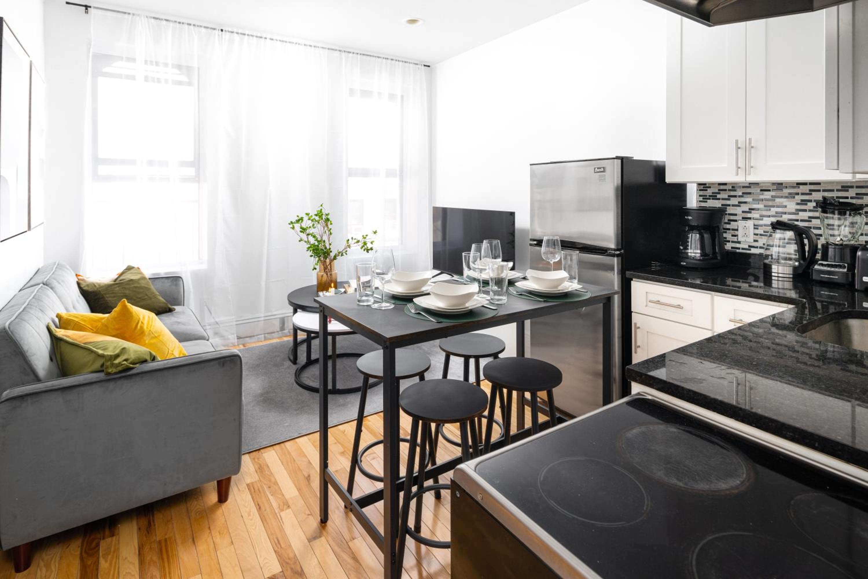 Charming 3Bd in Manhattan