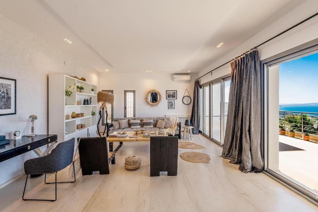 Villa Borderline