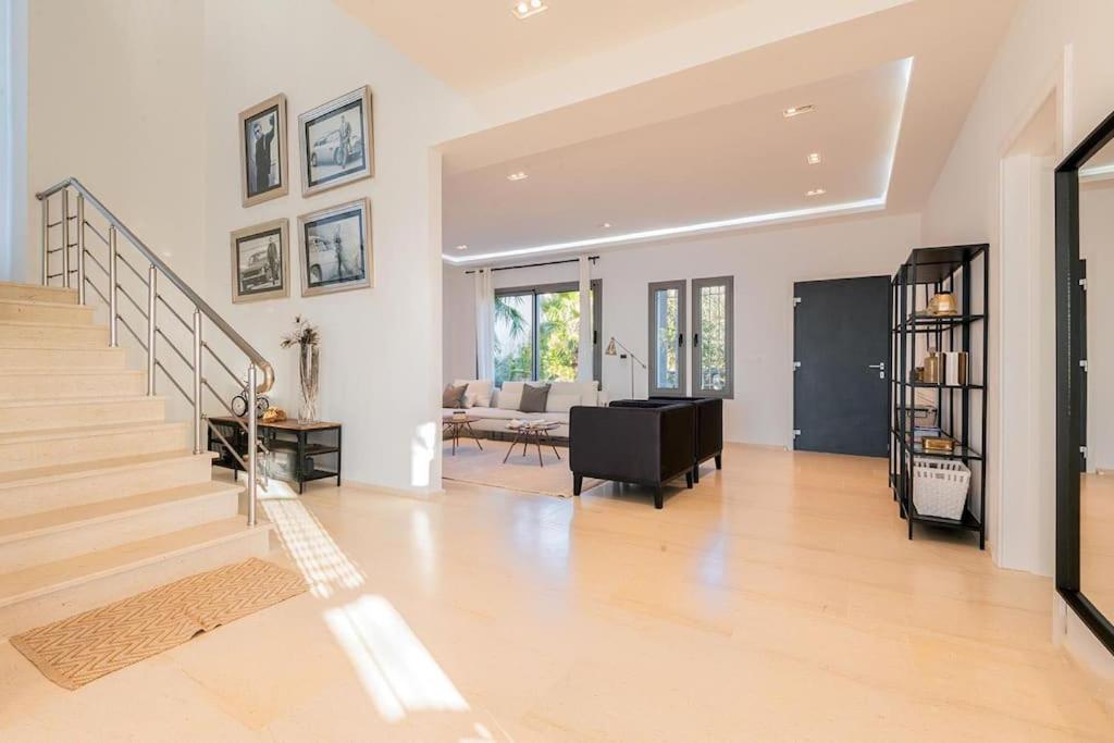Villa Borderline
