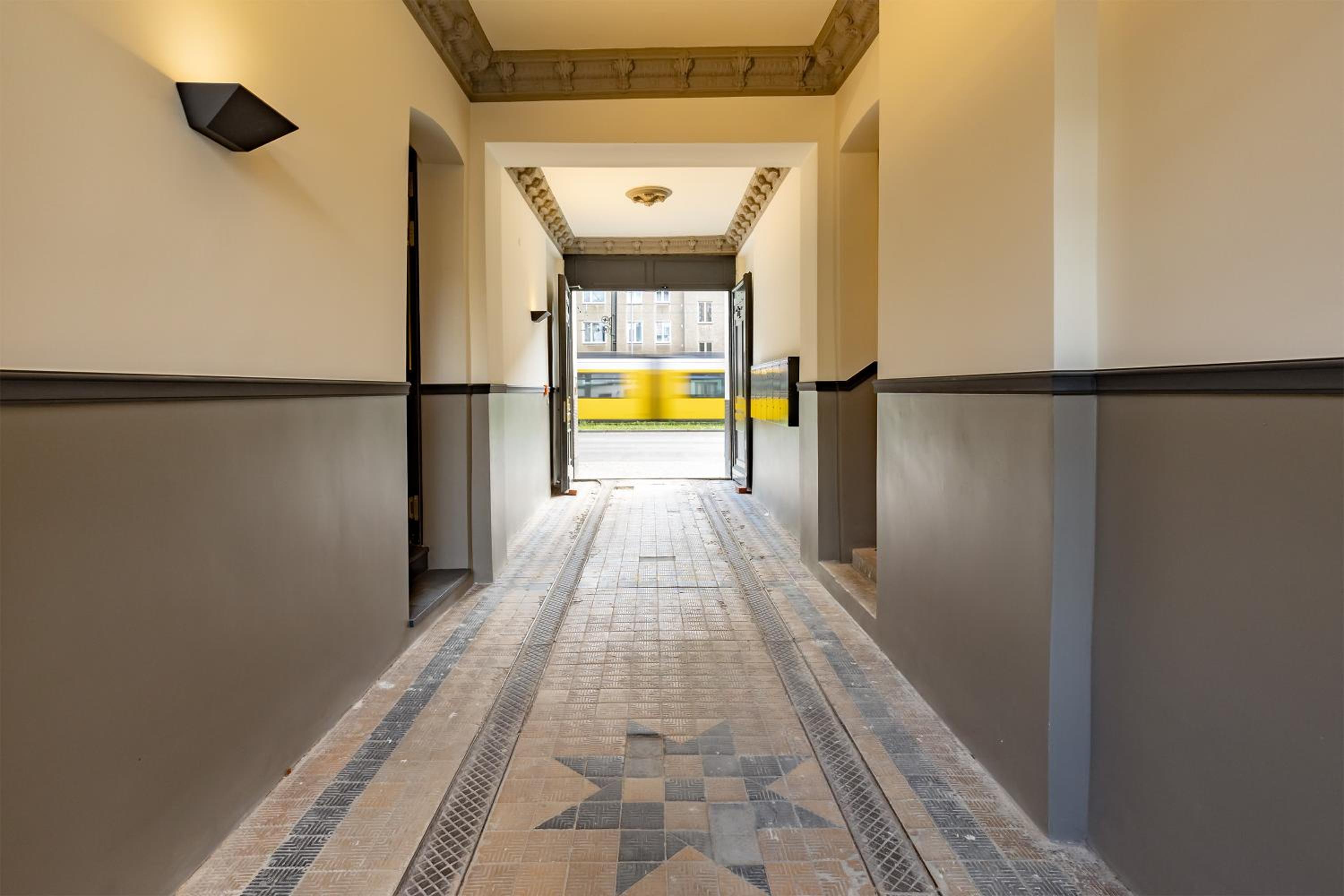 Industrial Loft Duplex -100sqm- near Antonplatz