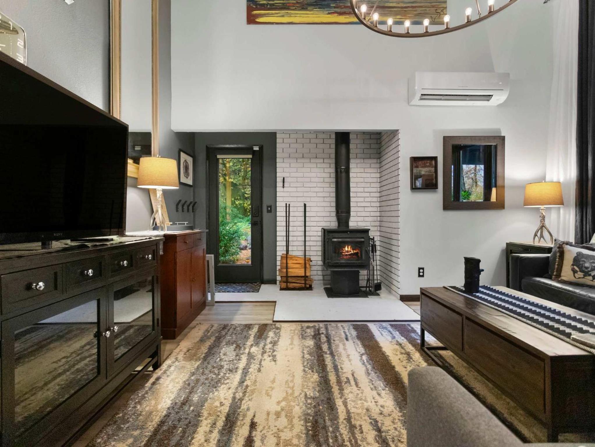 Lolowood Chalet - Modern cozy nature retreat dog friendly