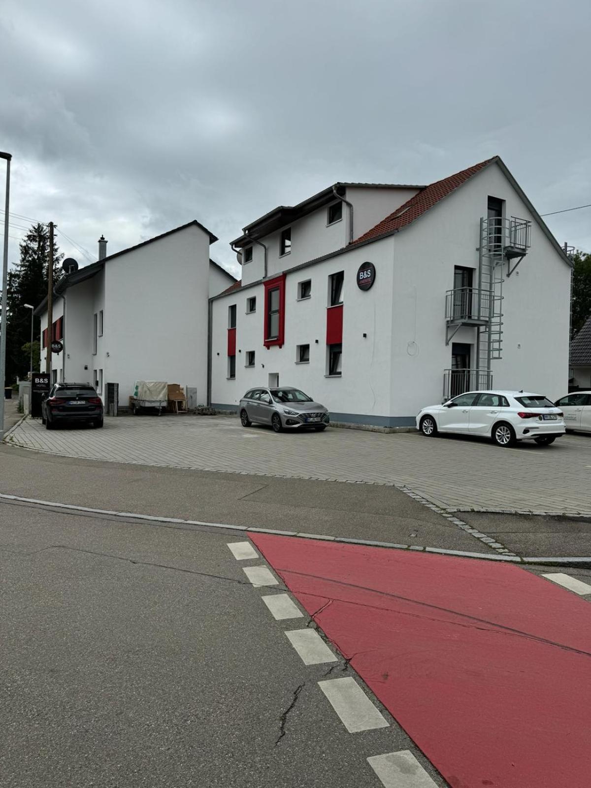 B&S Aparthotel