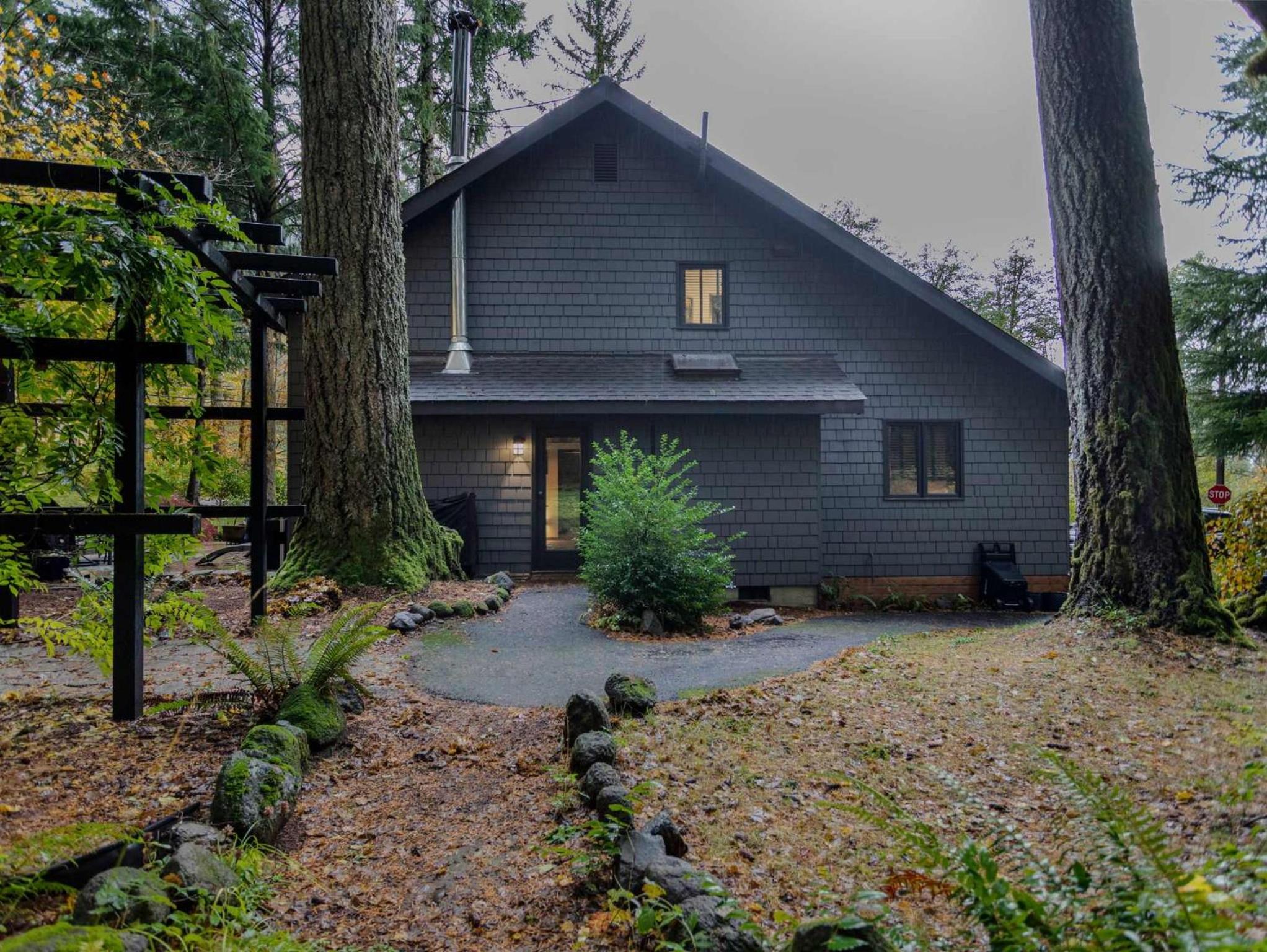 Lolowood Chalet - Modern cozy nature retreat dog friendly