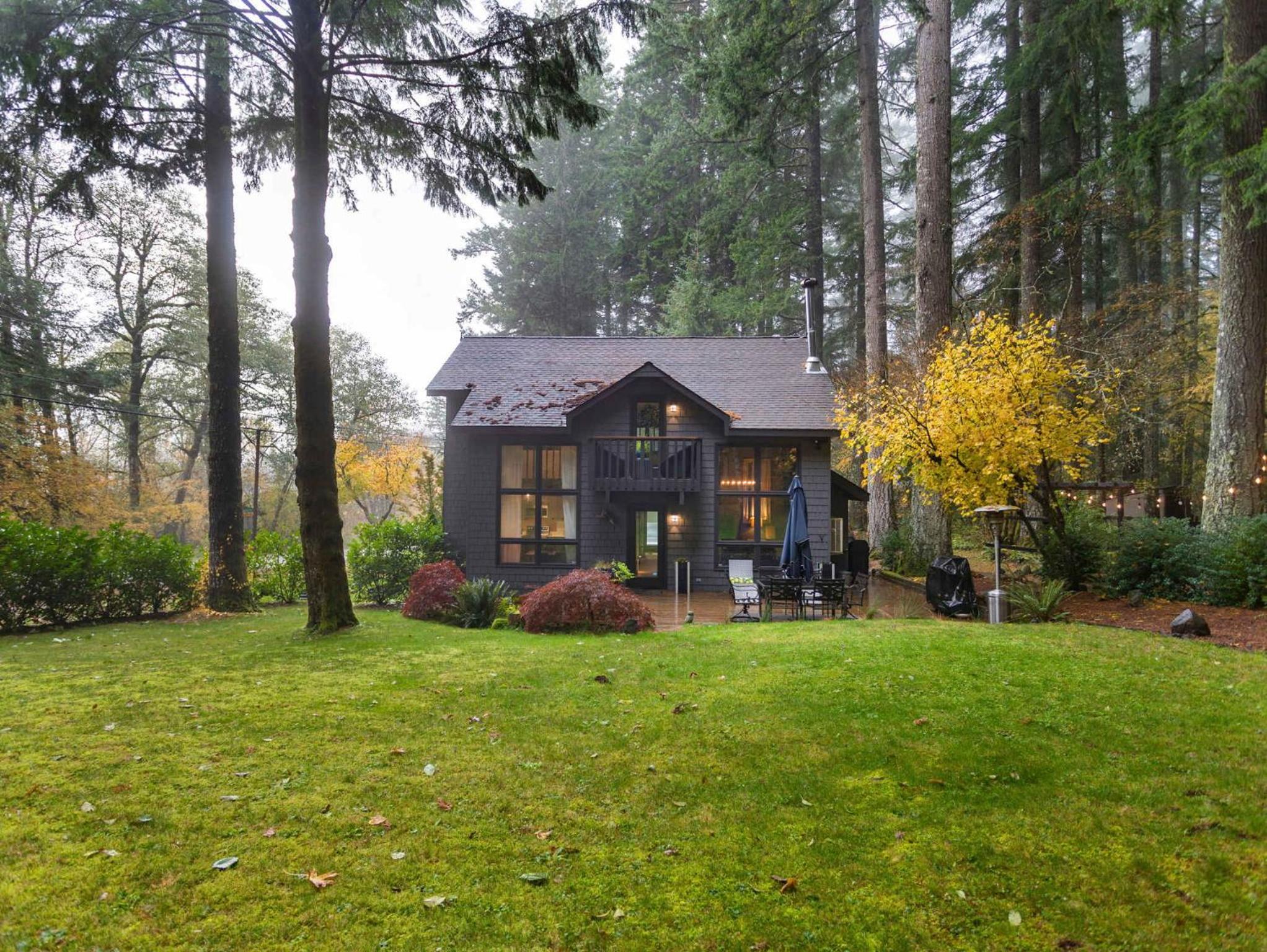 Lolowood Chalet - Modern cozy nature retreat dog friendly