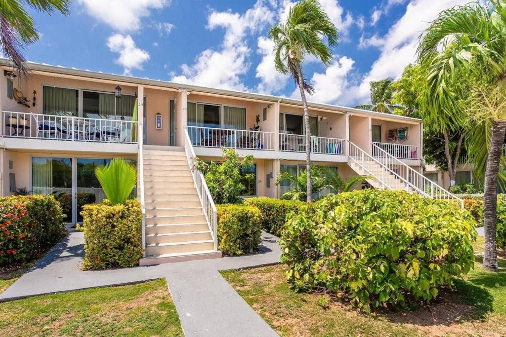 Beach Living at Island Pine Villas (BLJ) view 3