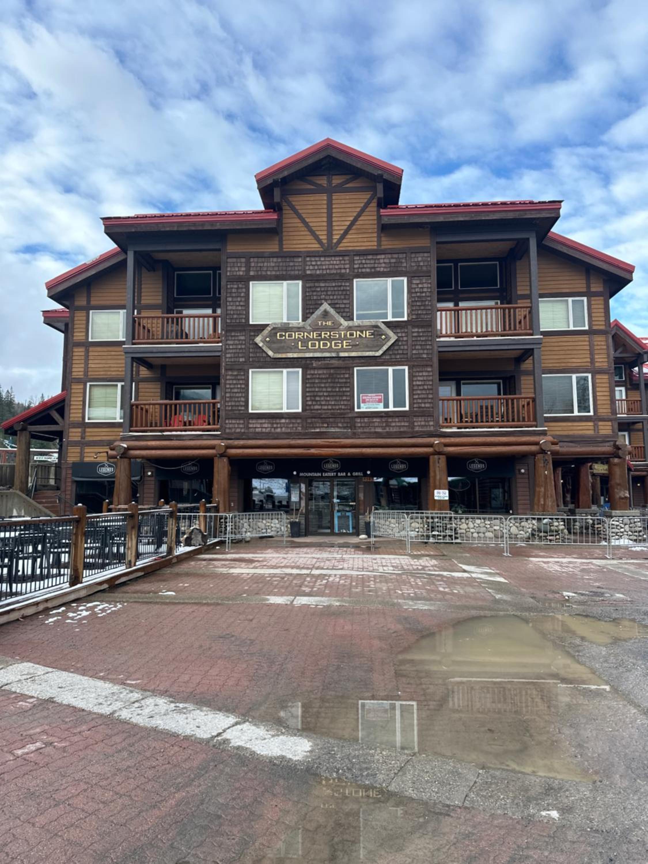 Hotel Cornerstone Lodge By Fantasticstay