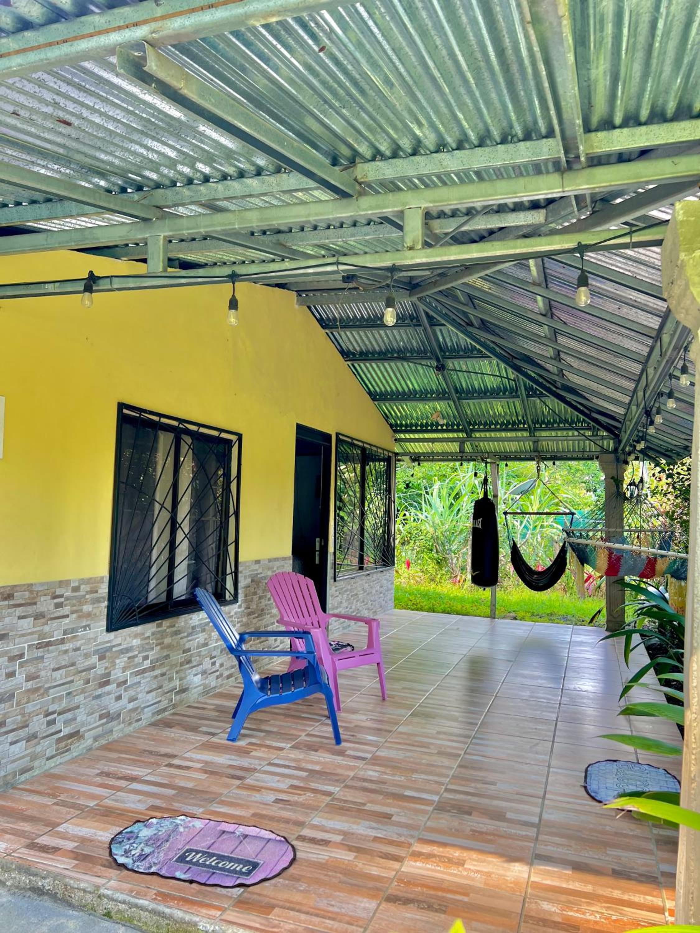 Casa Familiar Mono Congo