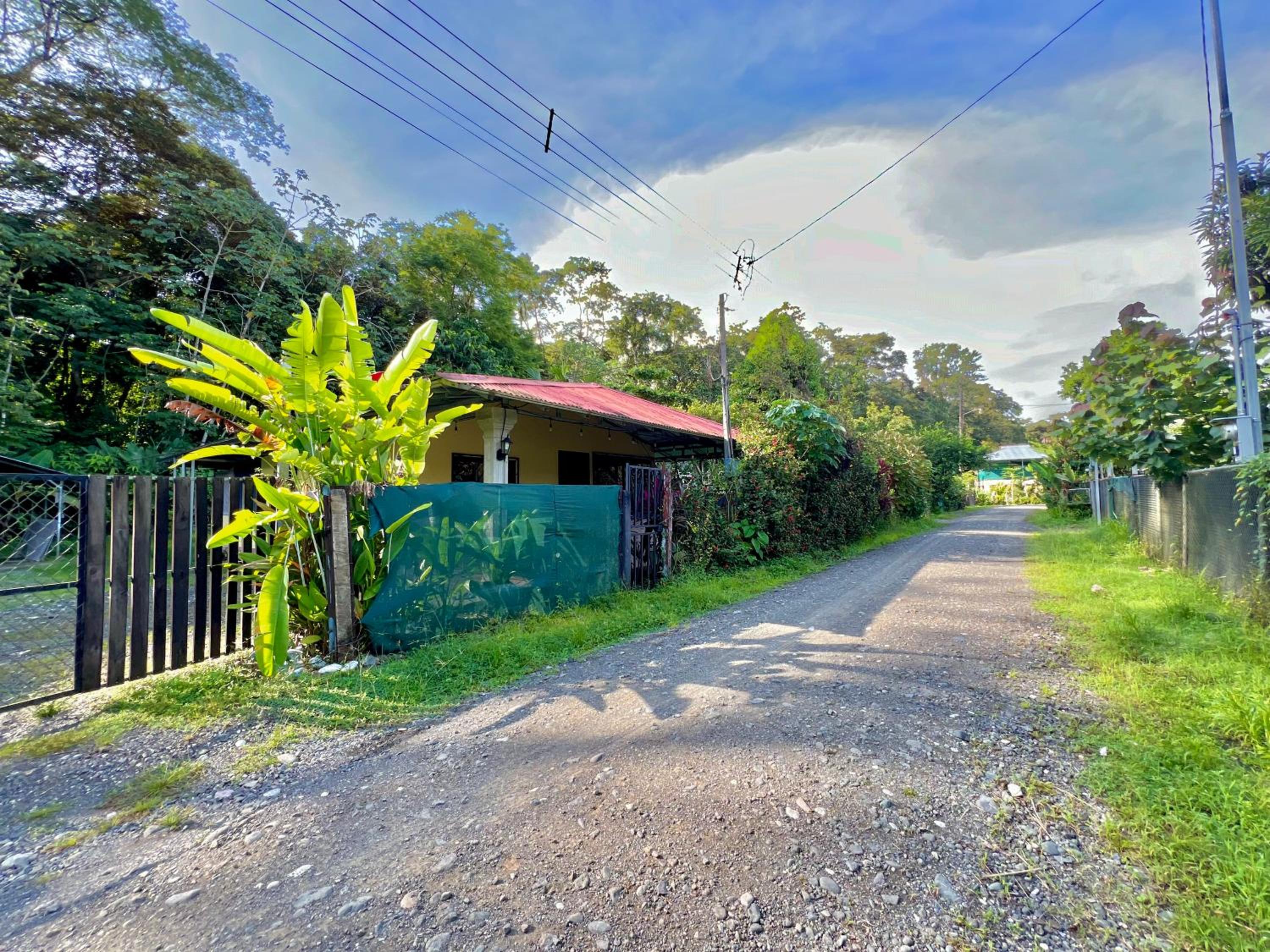 Casa Familiar Mono Congo
