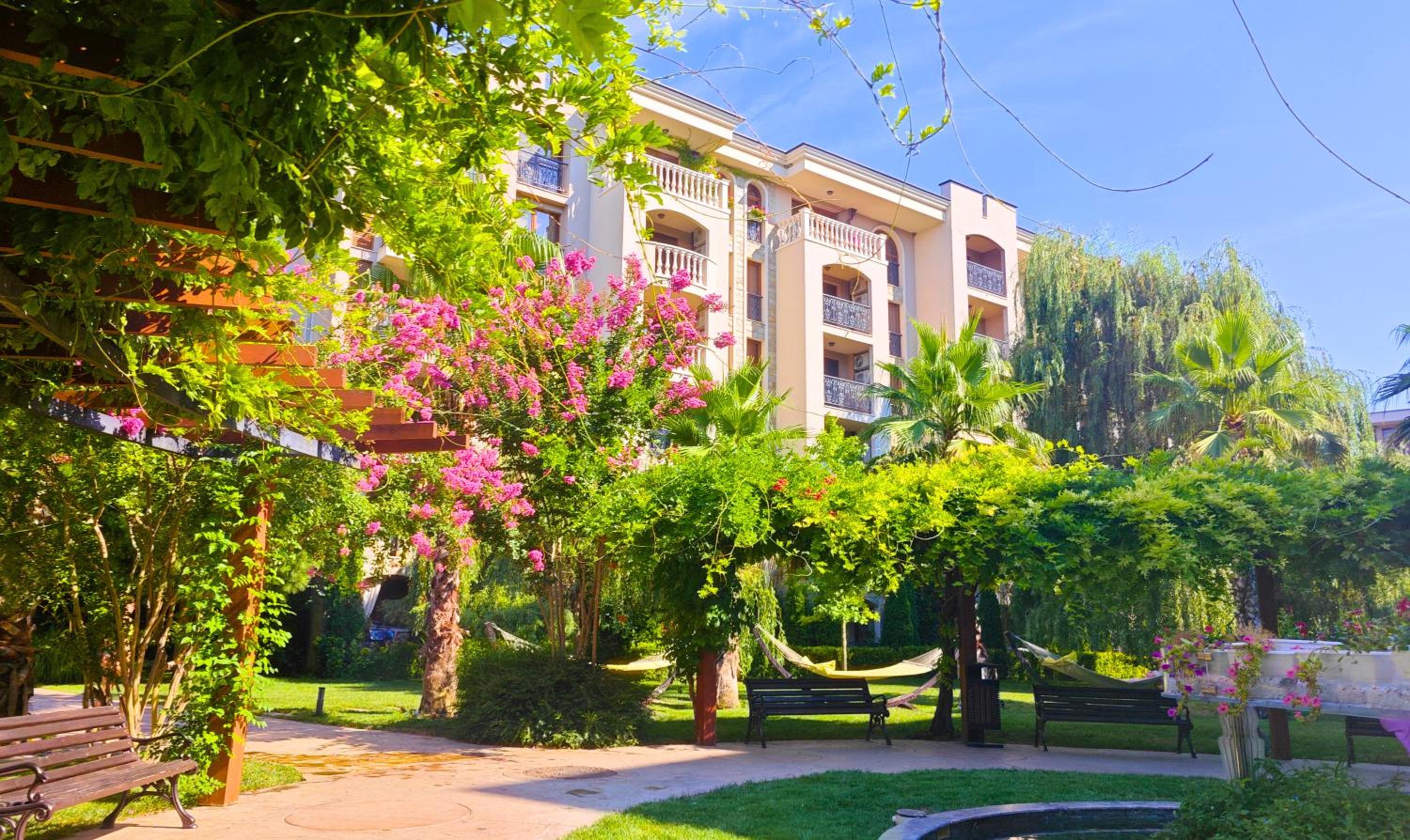Attractive Studio-Apartment in Sunny Beach Cascadas Family Resort