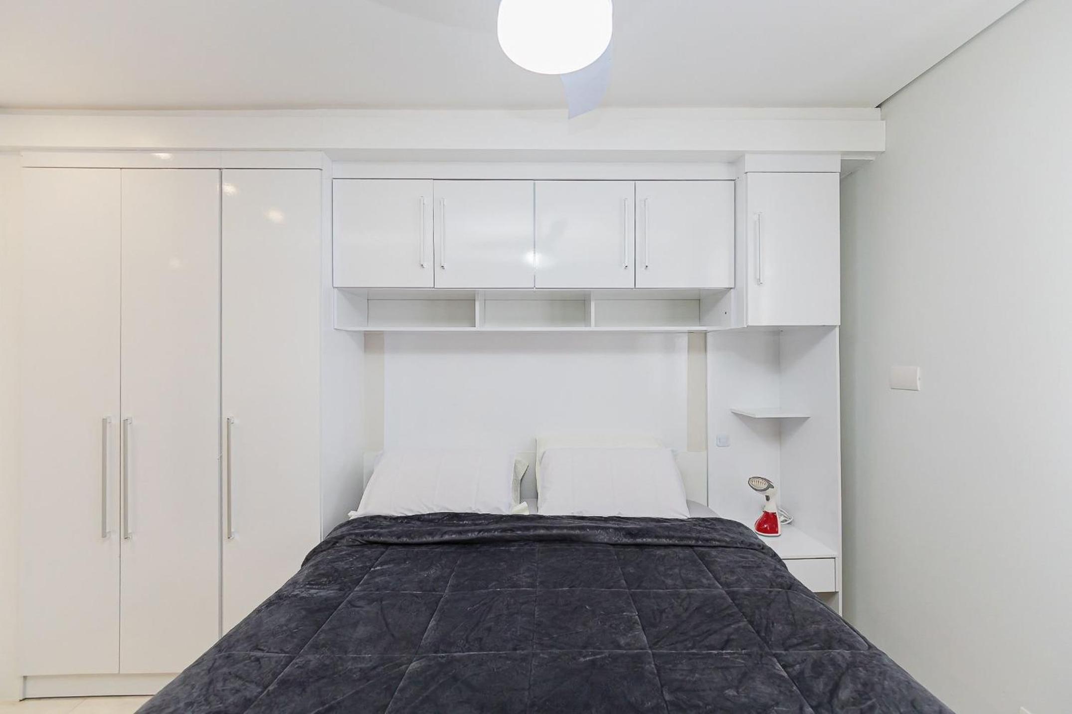 Ed St Thomas | No melhor local do centro de Curitiba | Gonzaga Stays