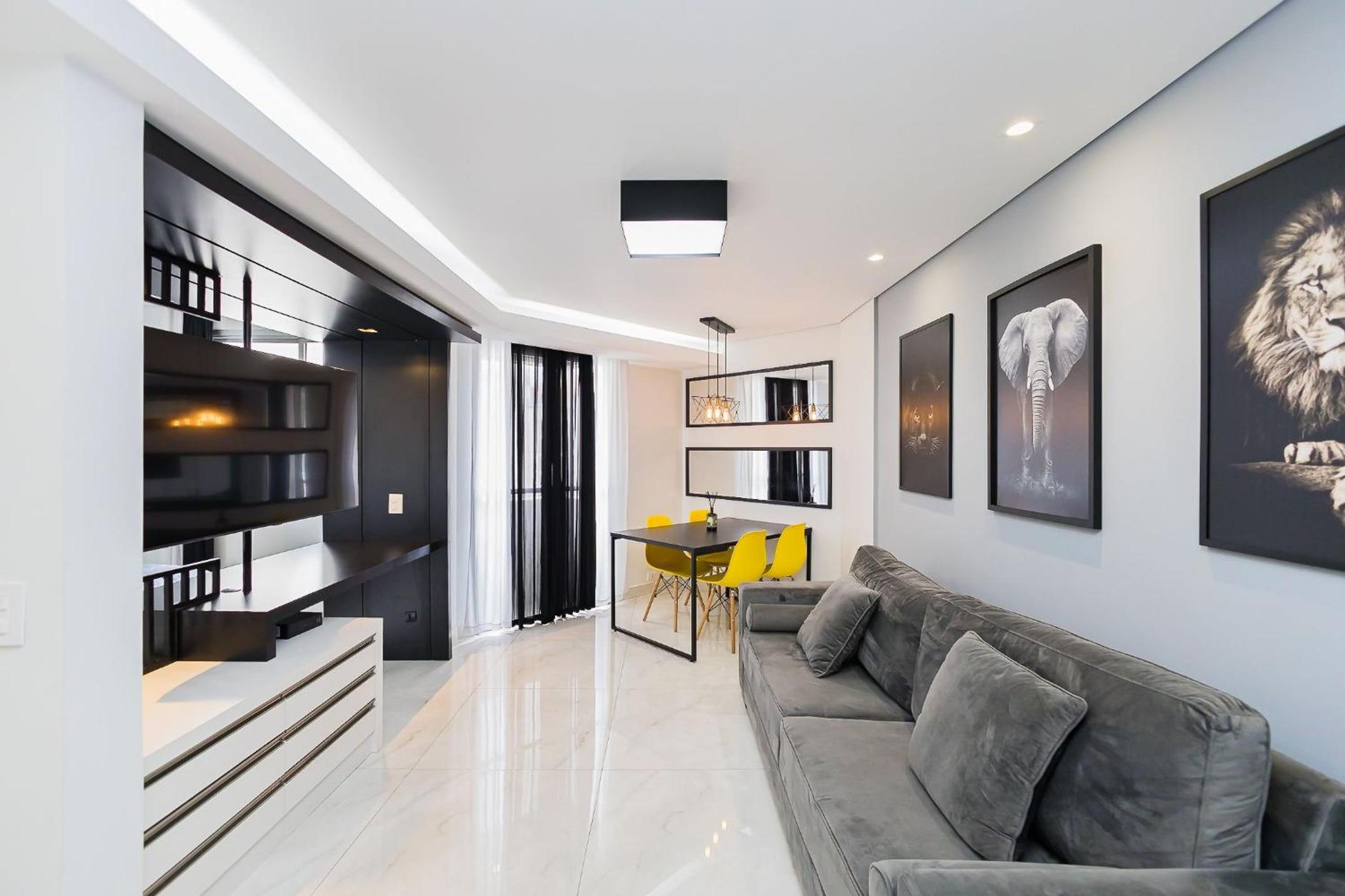Ed St Thomas | No melhor local do centro de Curitiba | Gonzaga Stays
