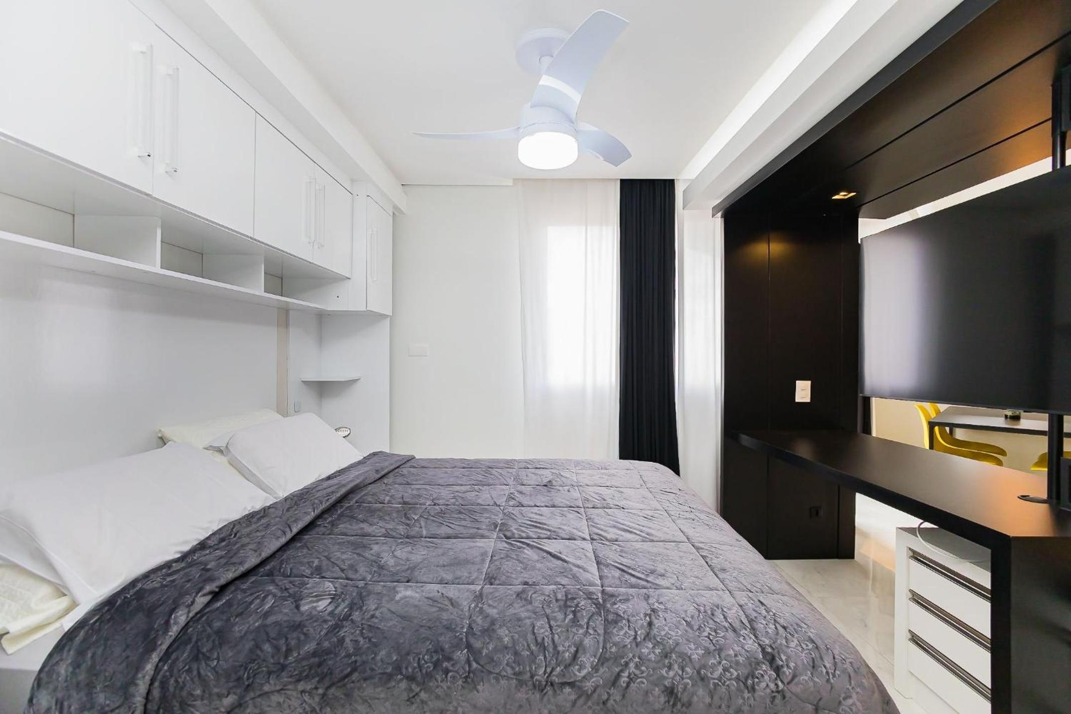 Ed St Thomas | No melhor local do centro de Curitiba | Gonzaga Stays