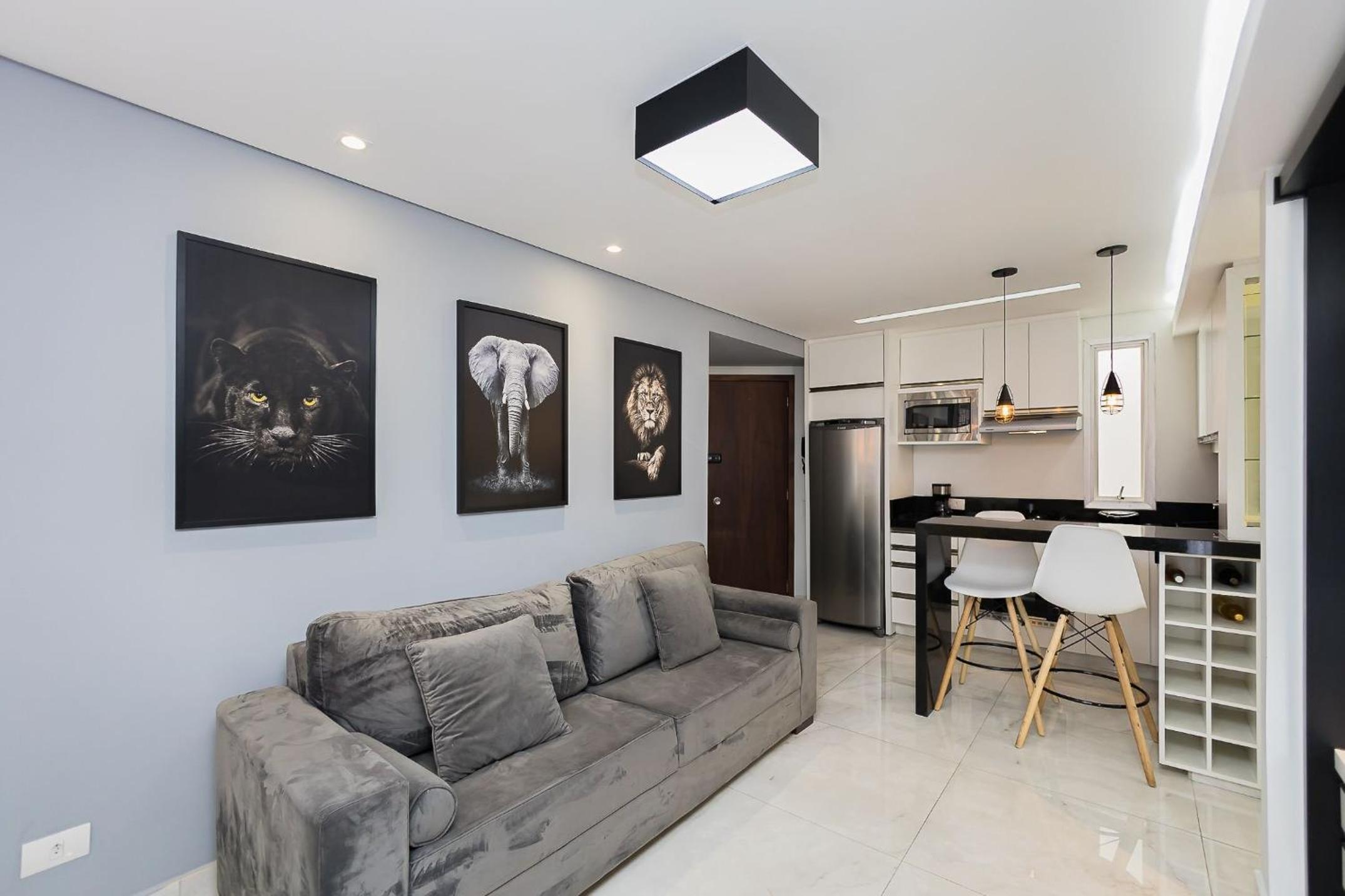 Ed St Thomas | No melhor local do centro de Curitiba | Gonzaga Stays
