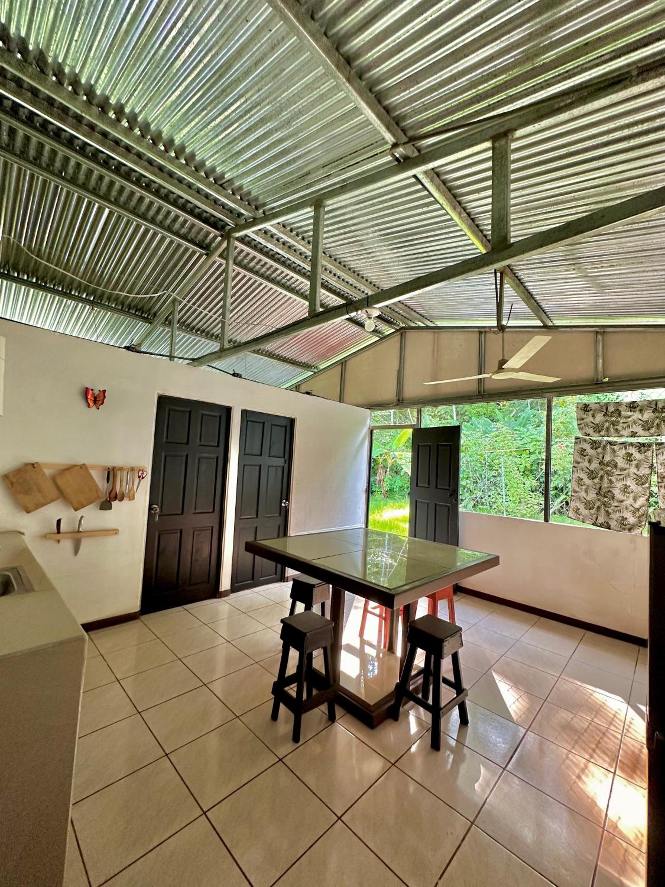 Casa Familiar Mono Congo