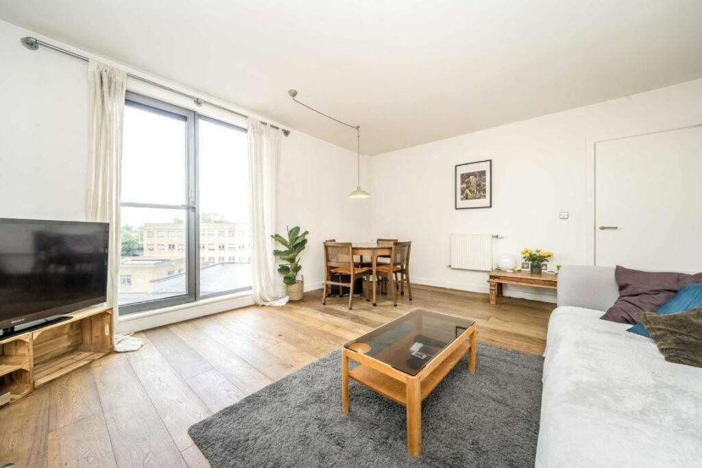 Spacious Three Bedroom Apartment