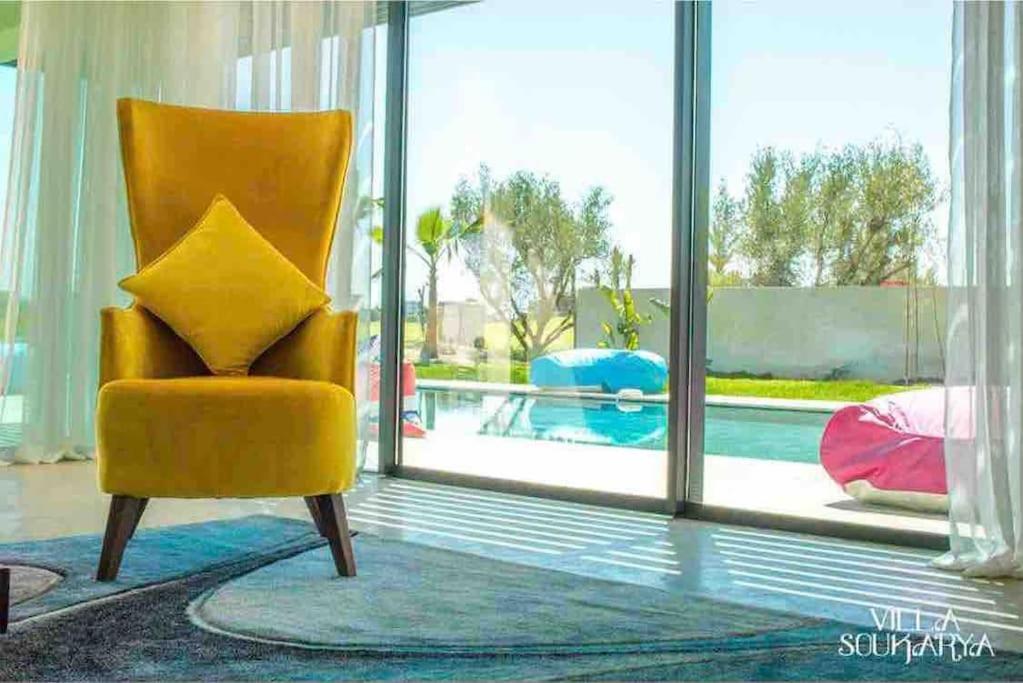 lounge