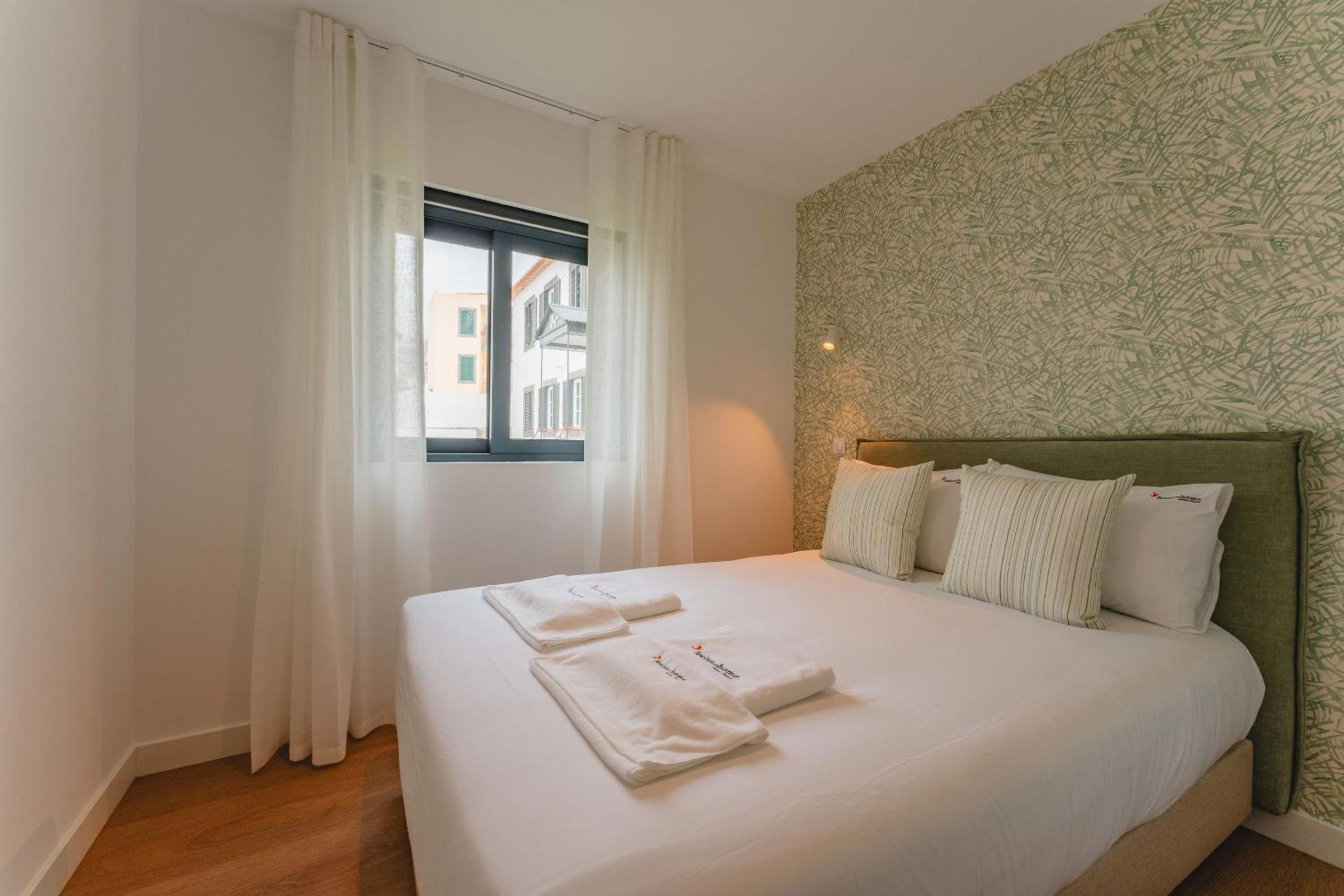 FLH Funchal A Quinta do Conde Apartment III view 4